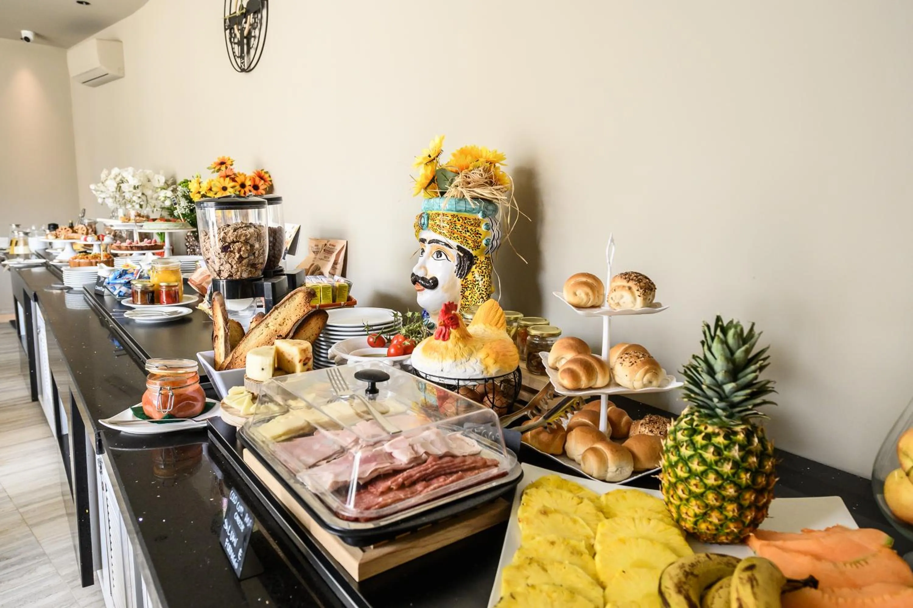 Breakfast in Baitan Hotel