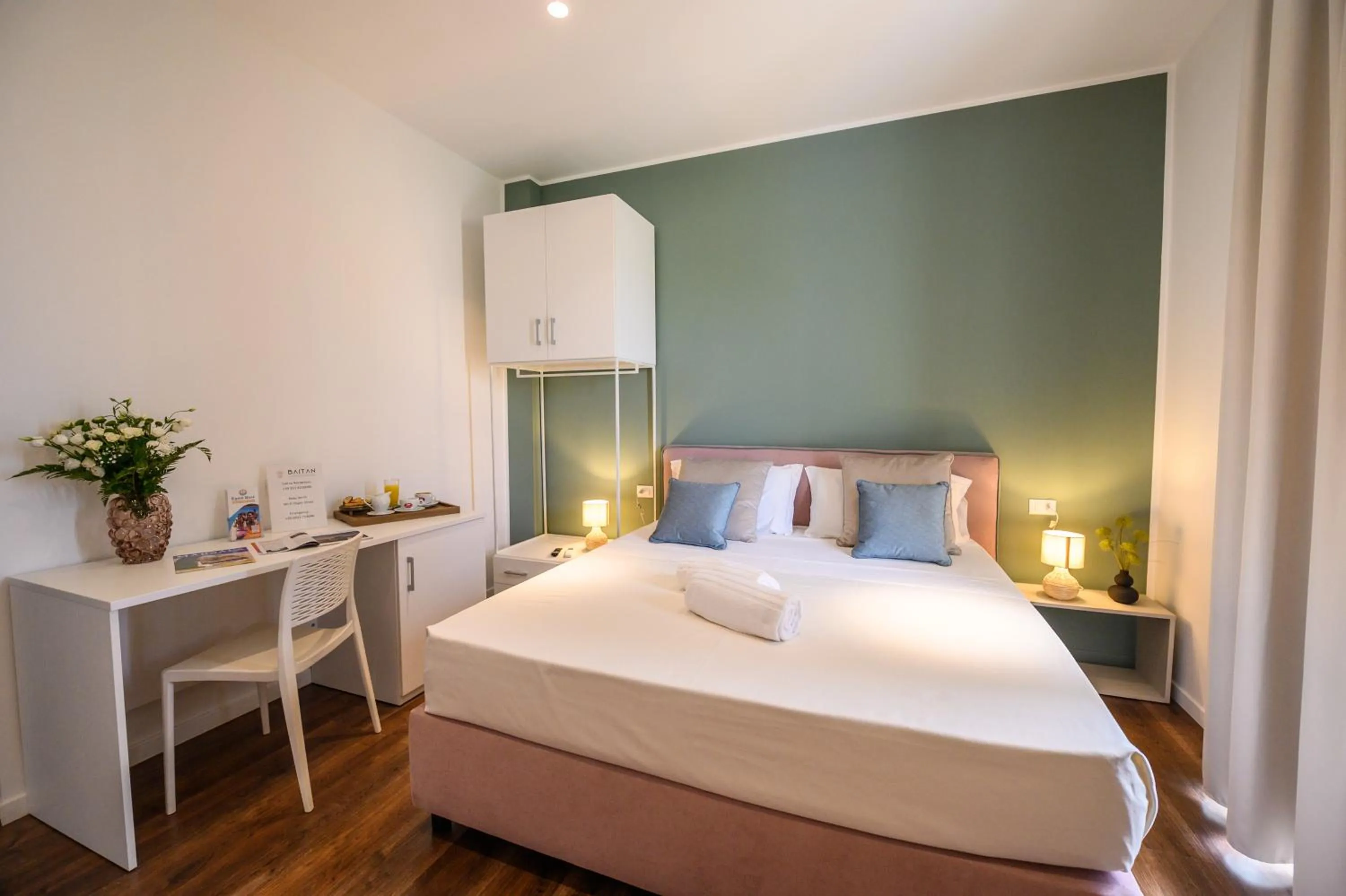 Photo of the whole room, Bed in Baitan Hotel