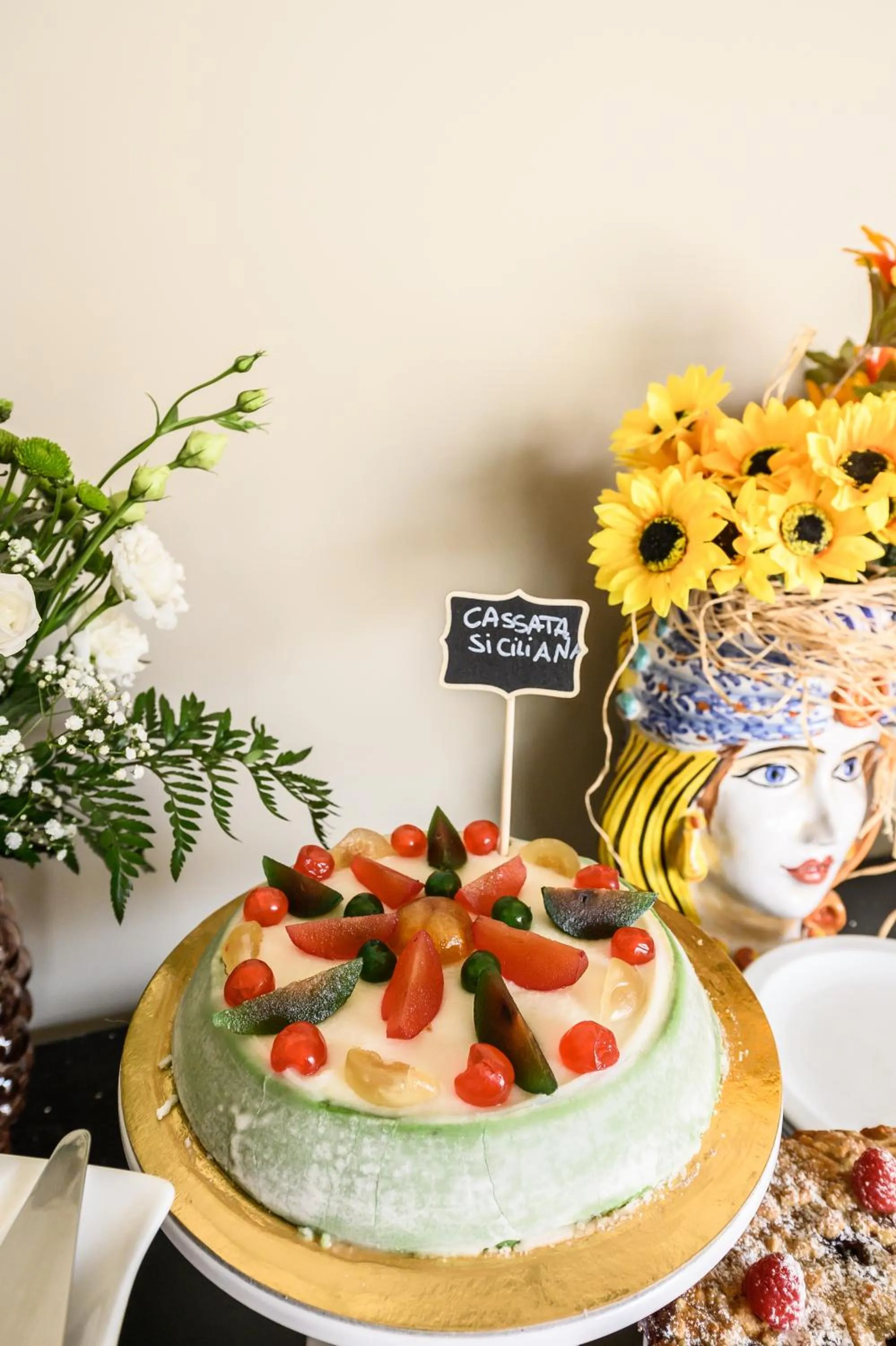 Breakfast in Baitan Hotel