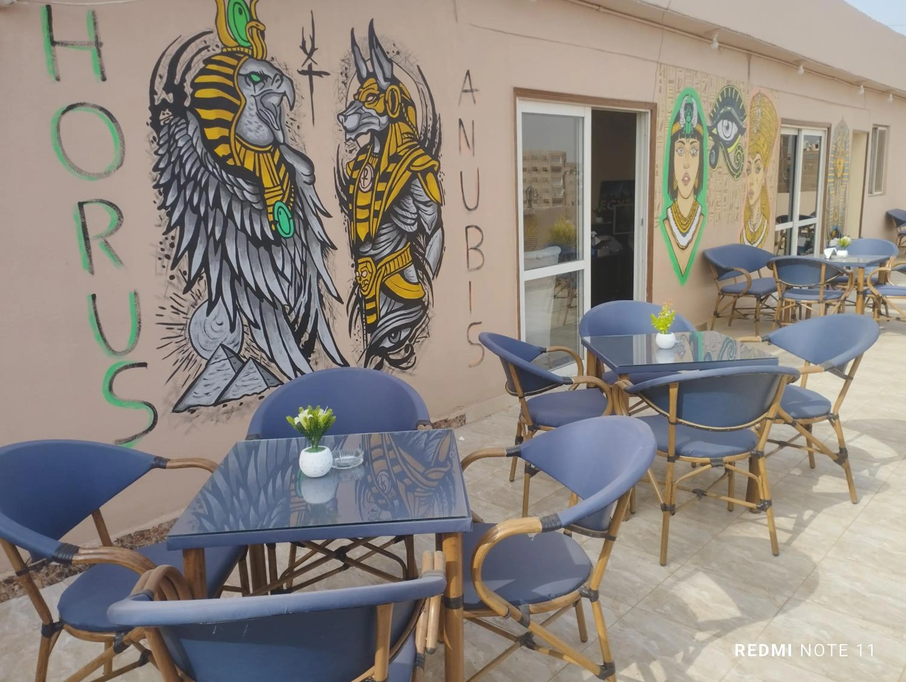 Restaurant/places to eat in Sneferu Pyramids inn - Full Pyramids View