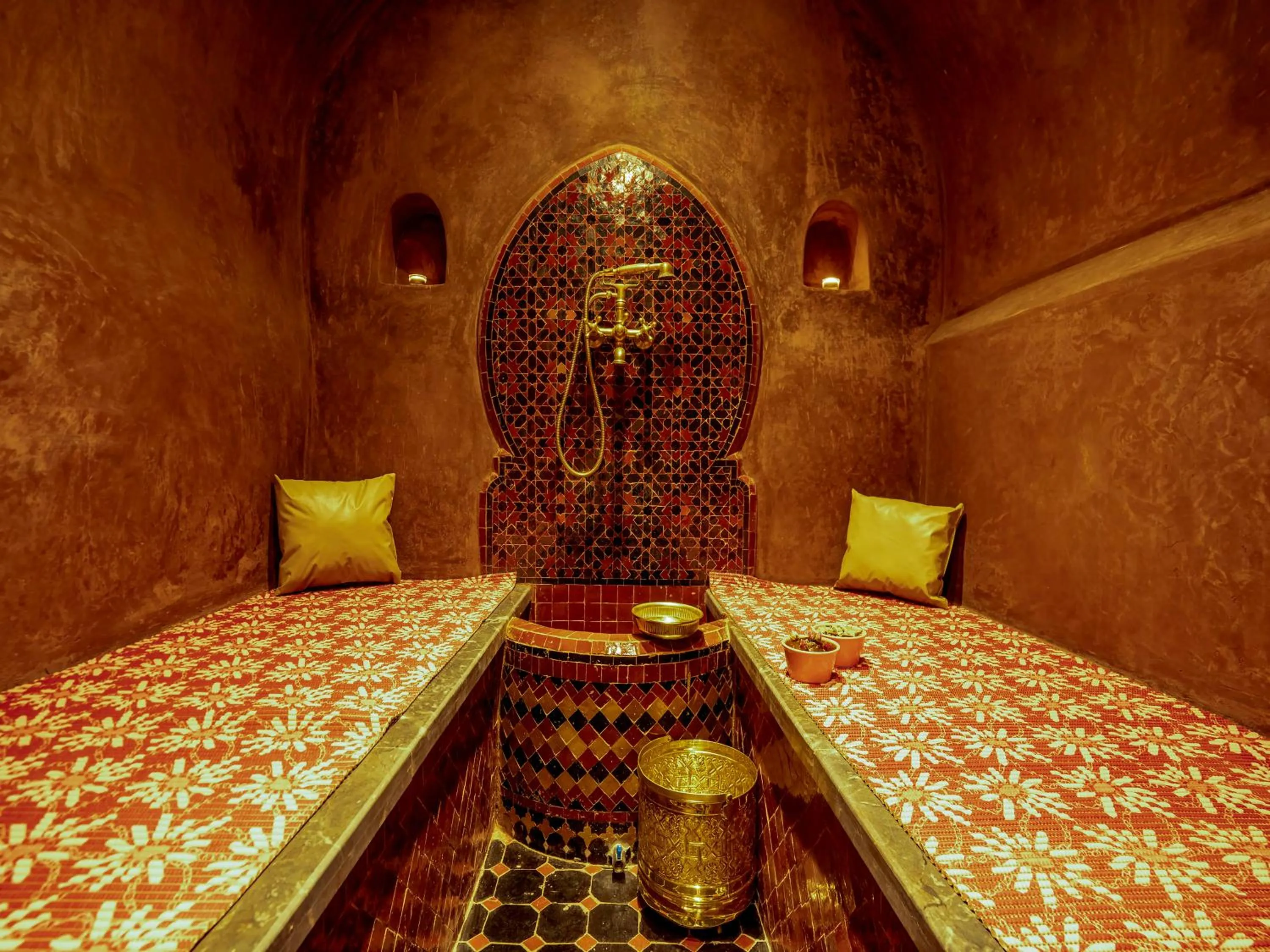 Steam room, Bed in Riad Kilimini & SPA