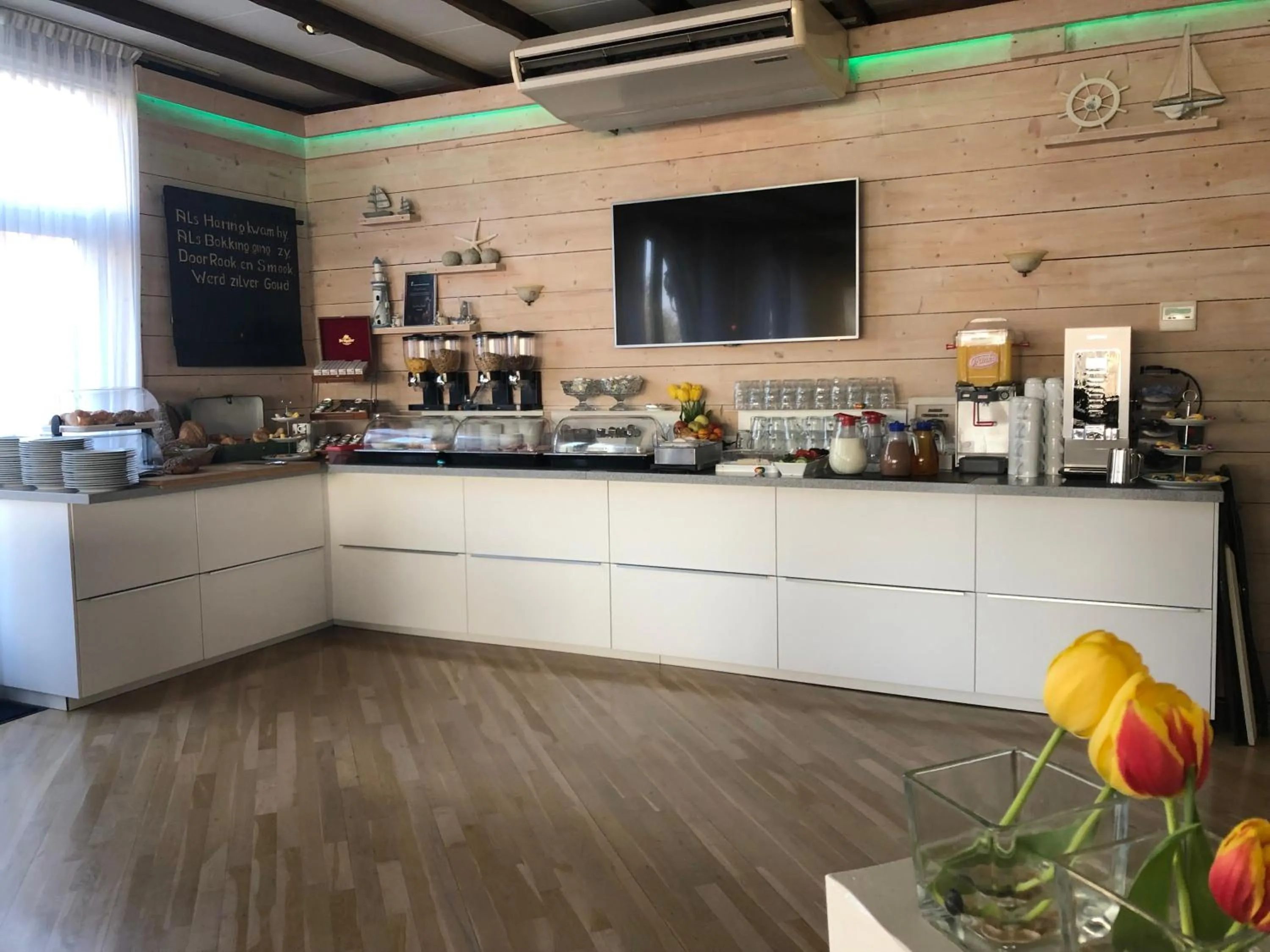 Restaurant/places to eat in SEA YOU Hotel Noordwijk