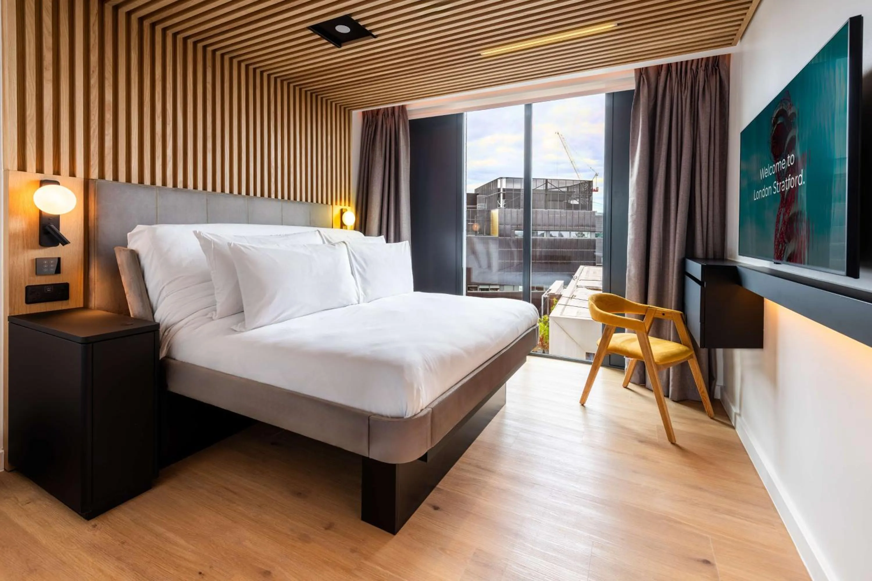 Bedroom, Bed in YOTELPAD London Stratford