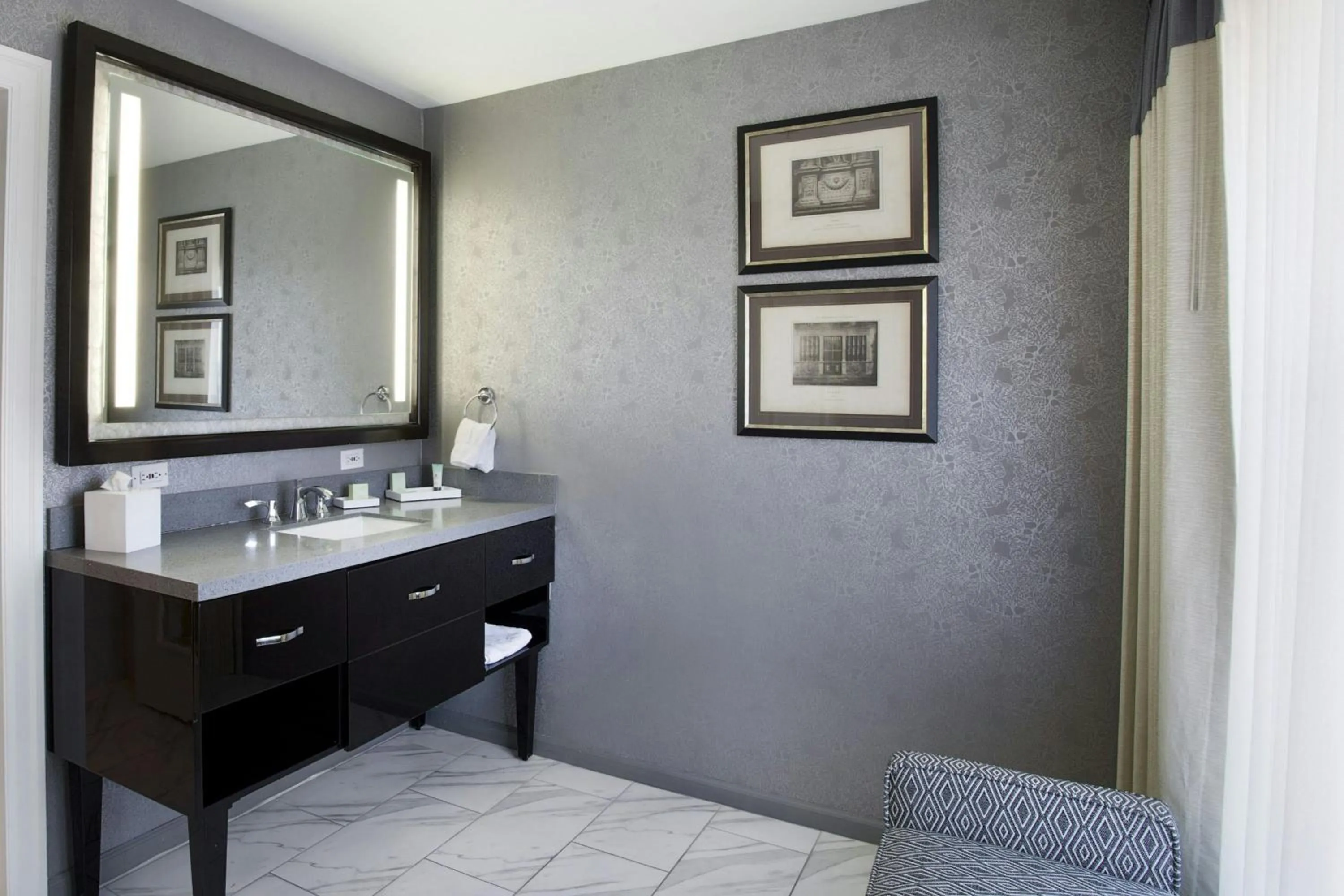 Photo of the whole room in Ambassador Hotel Tulsa, Autograph Collection