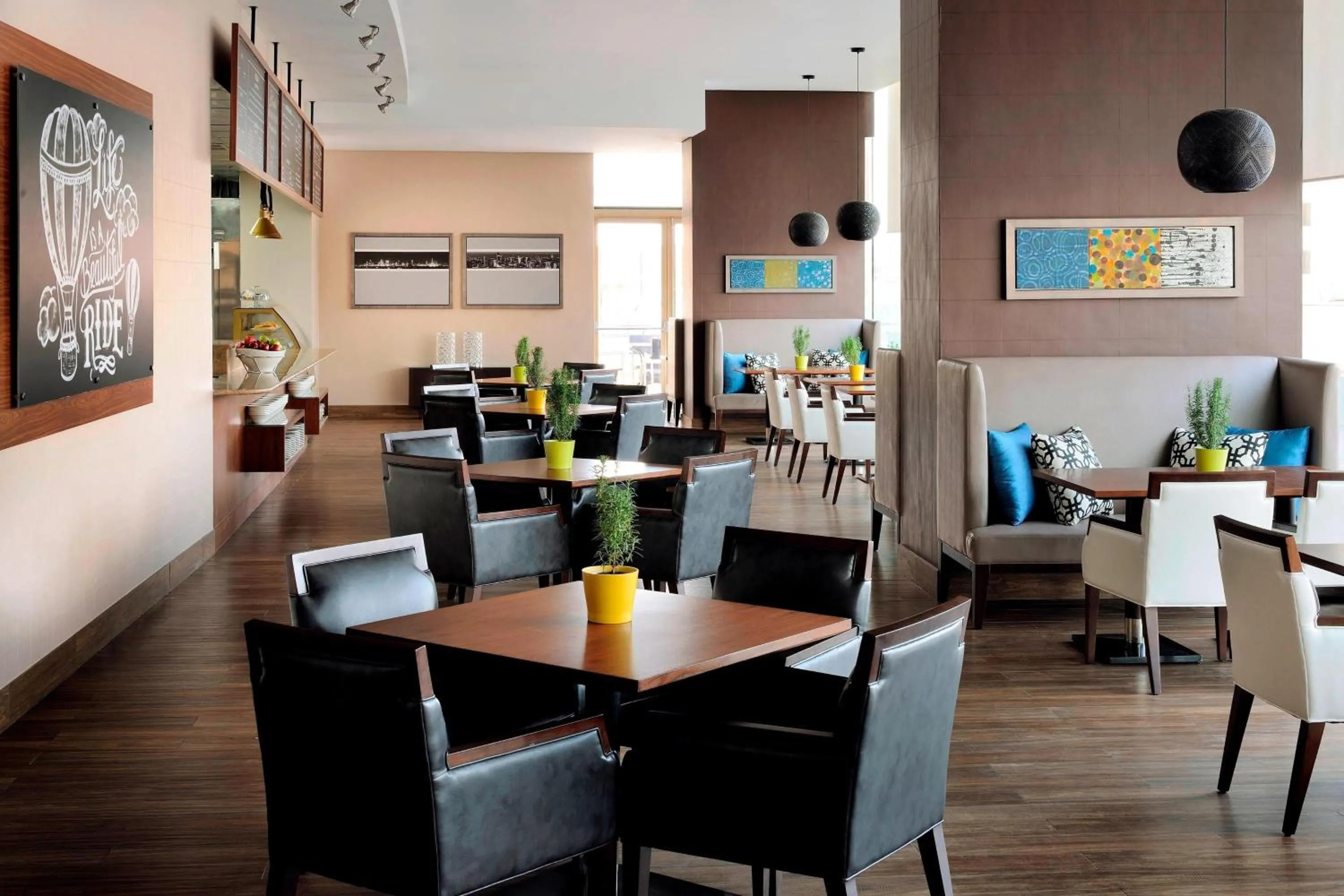 Restaurant/places to eat in Residence Inn by Marriott Kuwait City