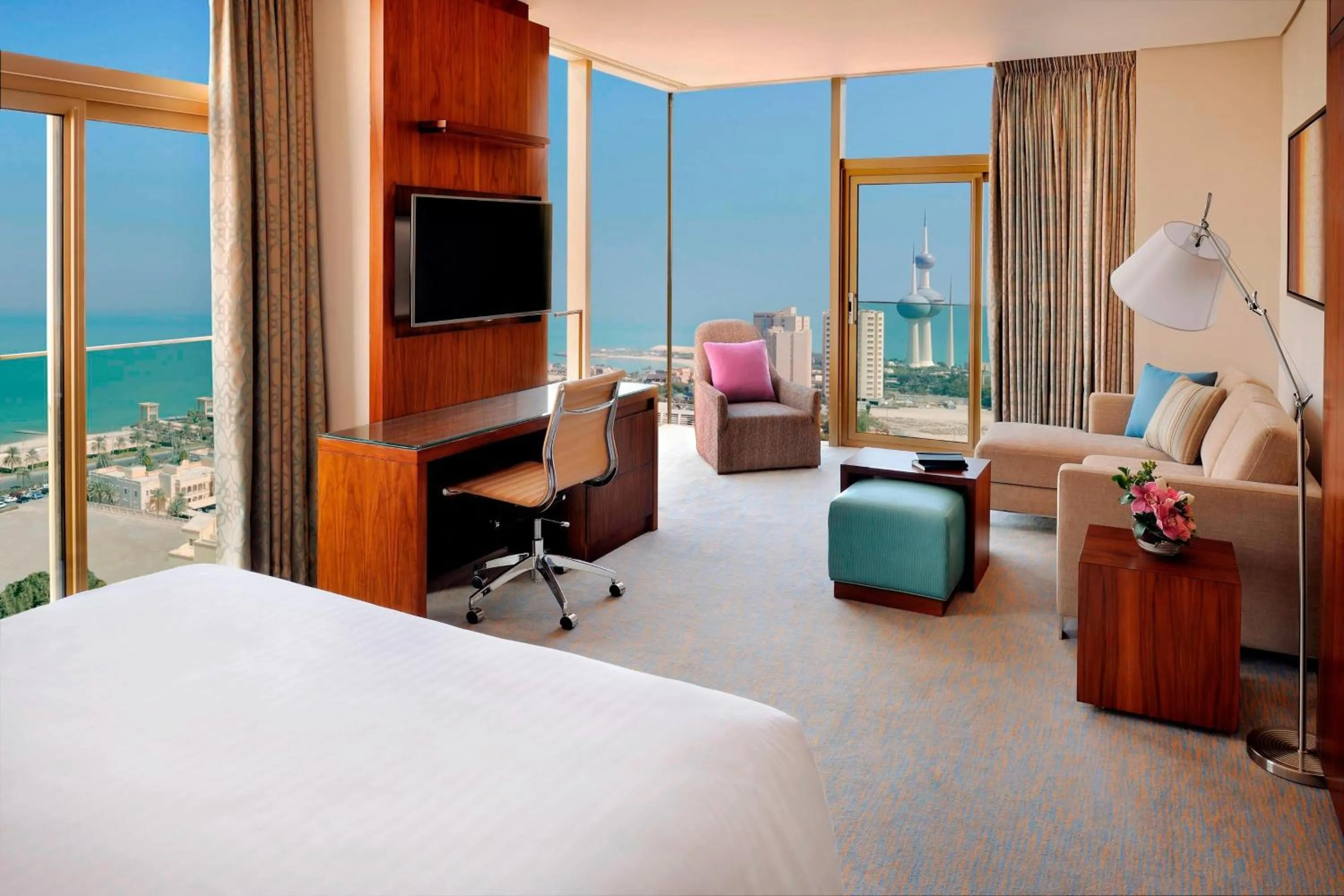 Photo of the whole room, Bed in Residence Inn by Marriott Kuwait City