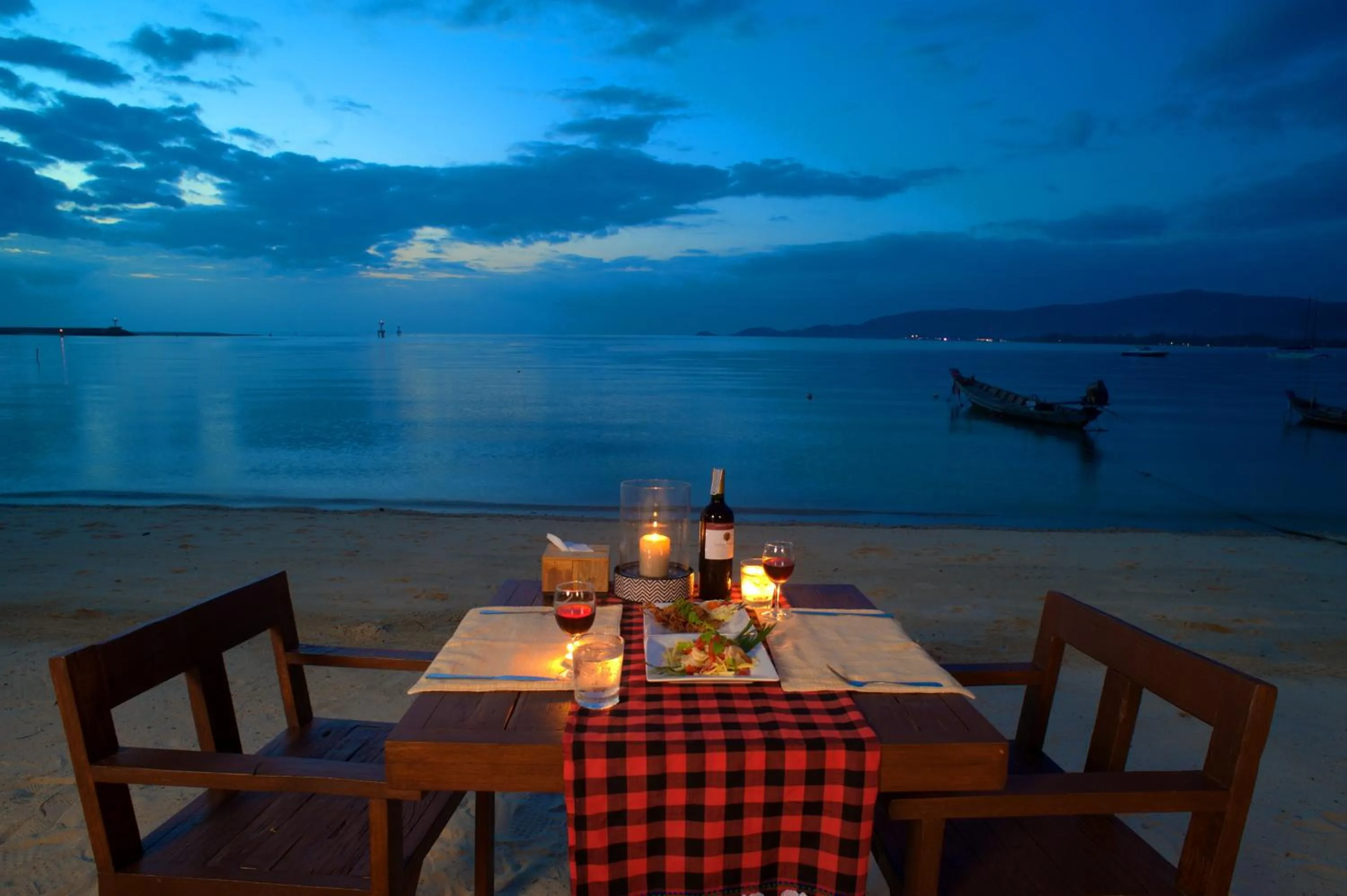 Restaurant/places to eat in At Samui Haus