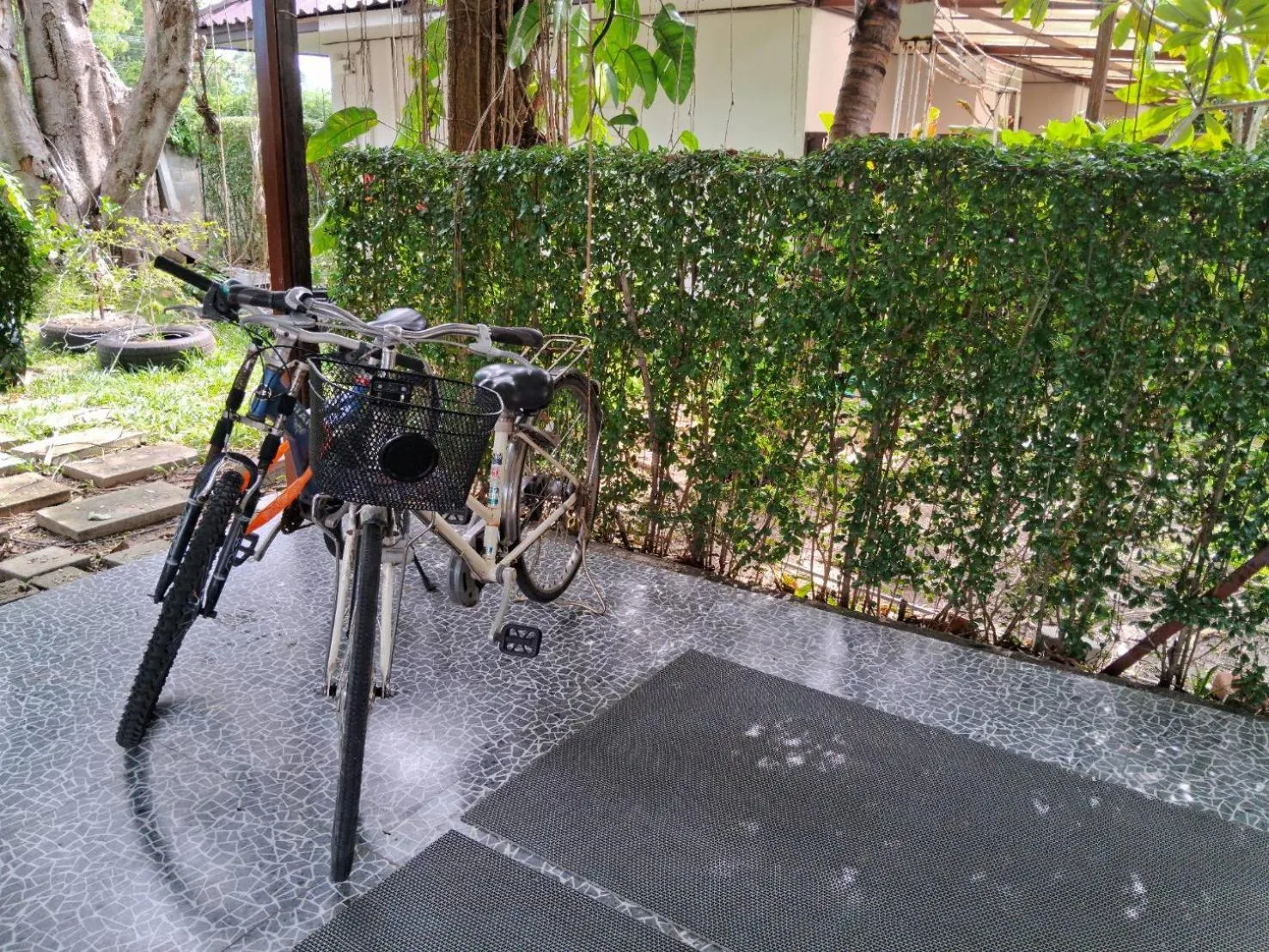 Cycling in At Samui Haus