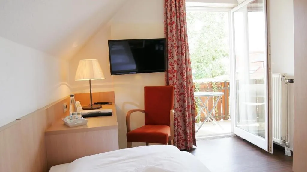 Bed in Hotel Garni Alte Post