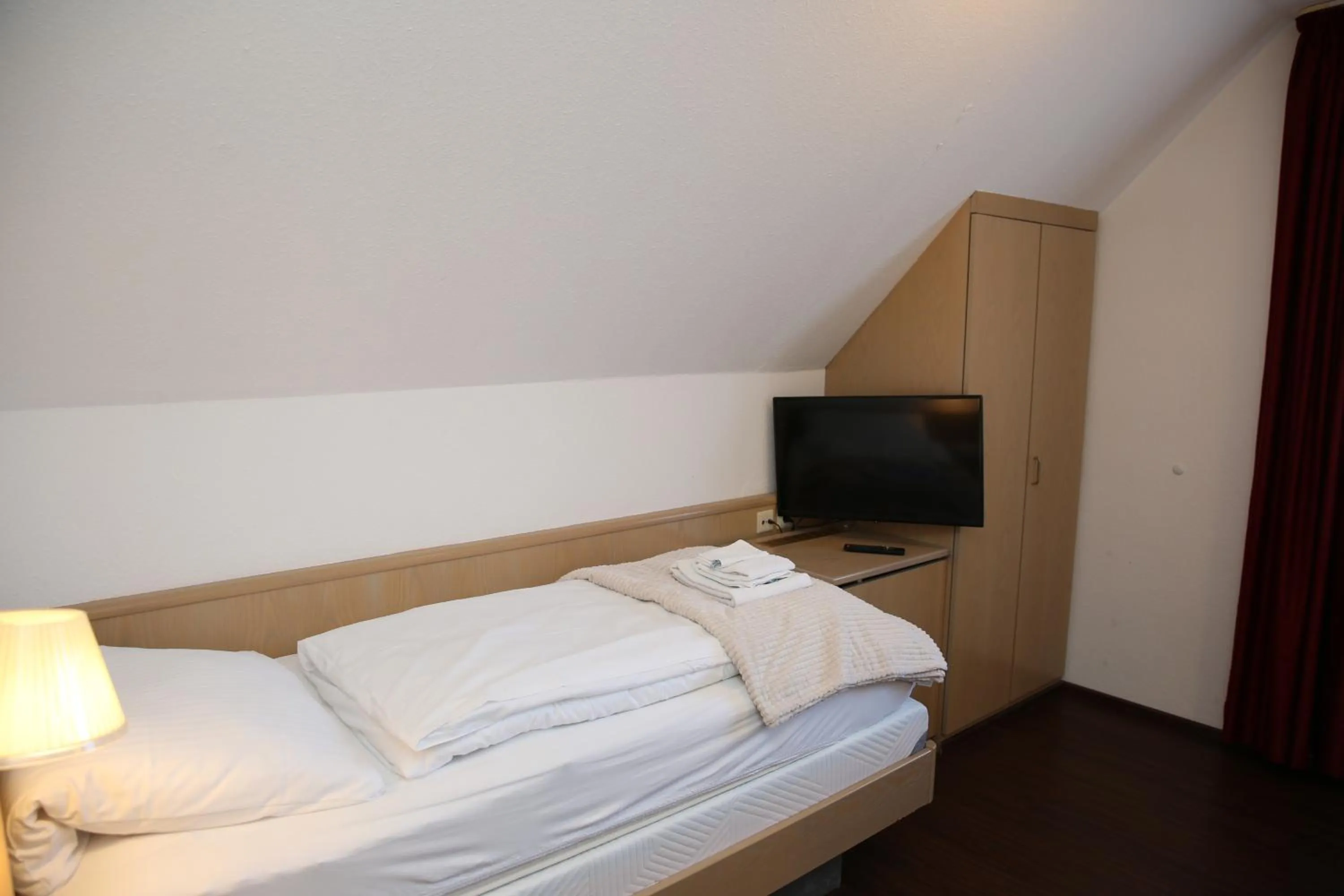 Bed in Hotel Garni Alte Post