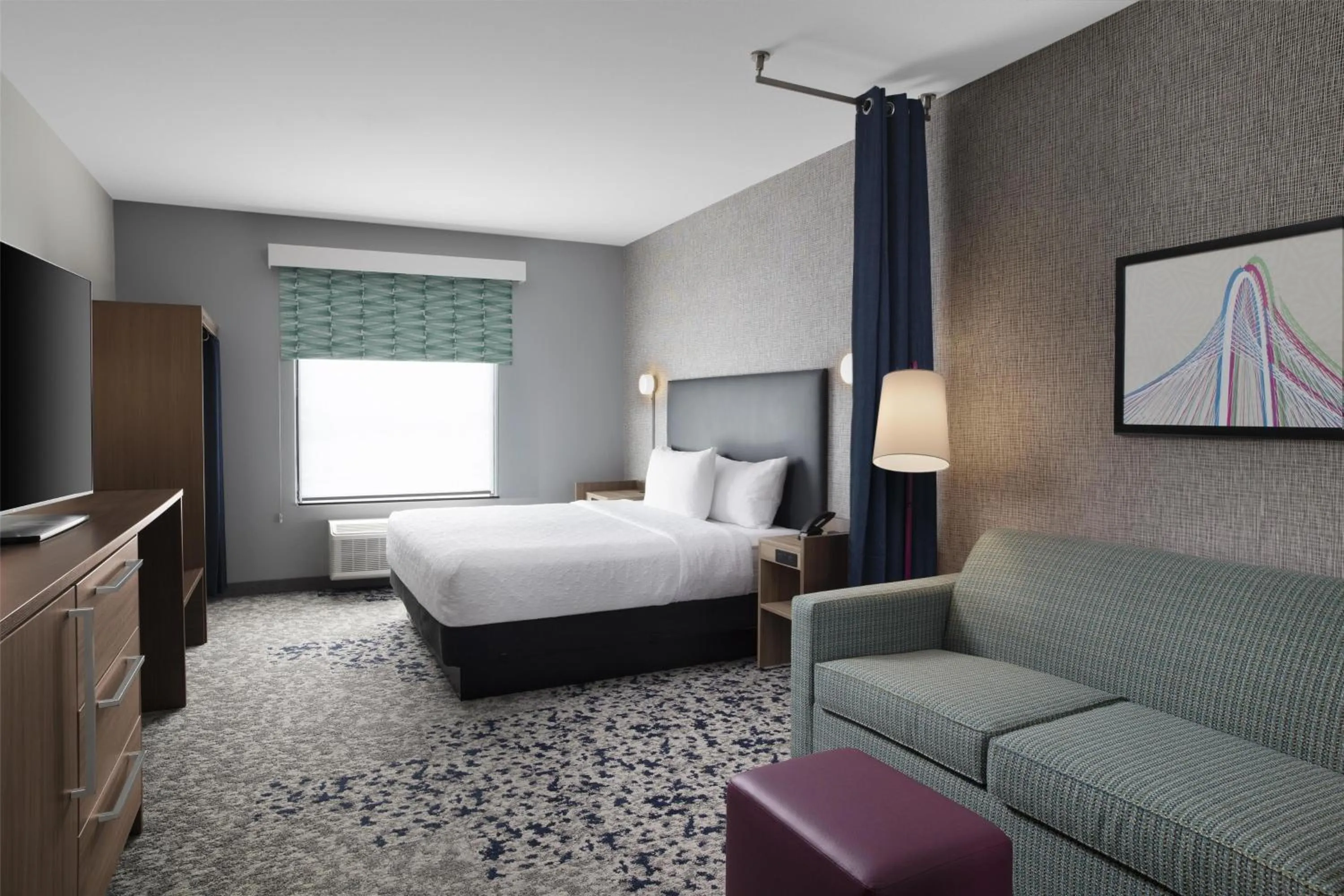 Living room, Bed in Home2 Suites By Hilton Dallas East