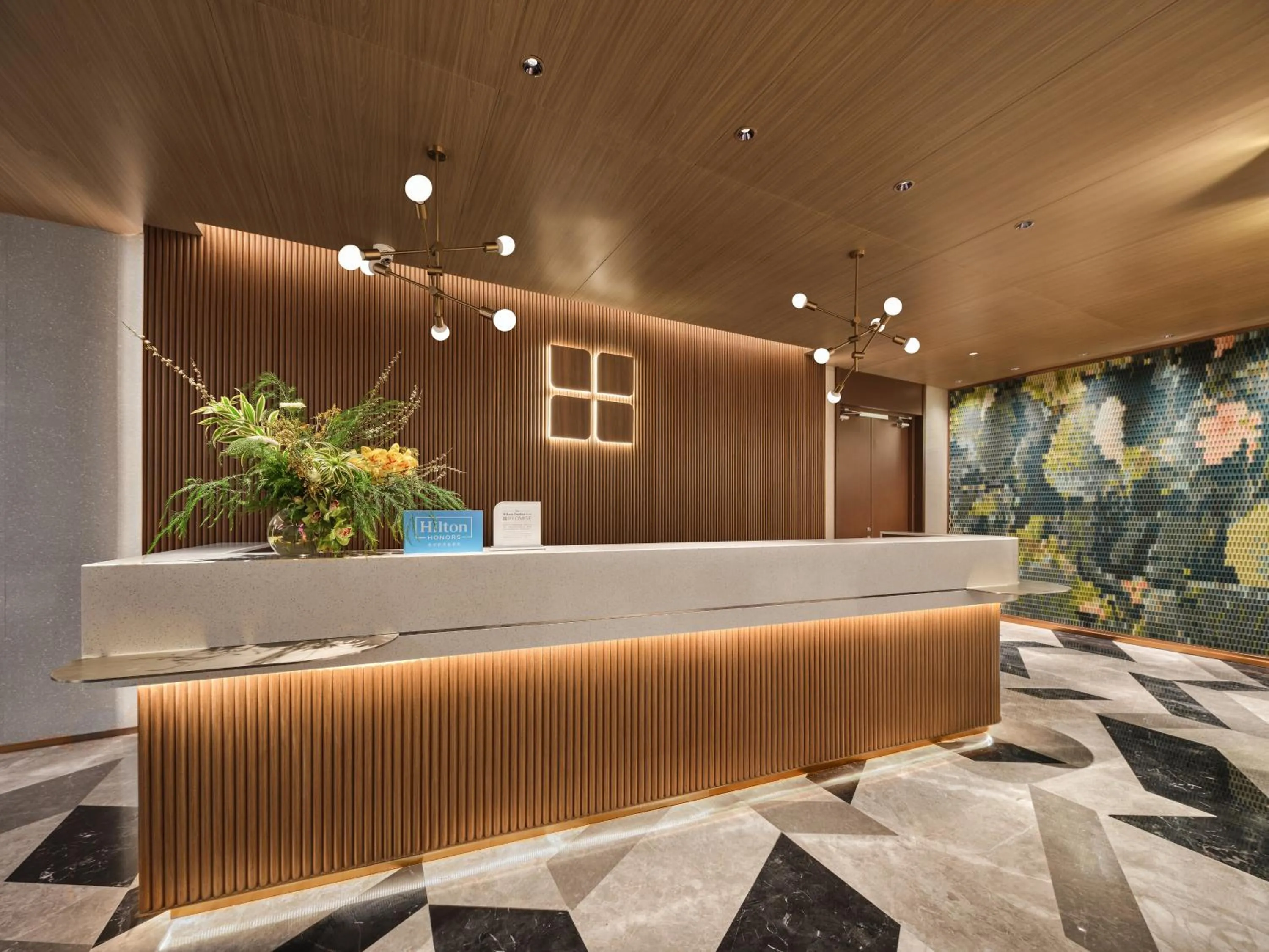 Lobby or reception in Hilton Garden Inn Hangzhou West Lake