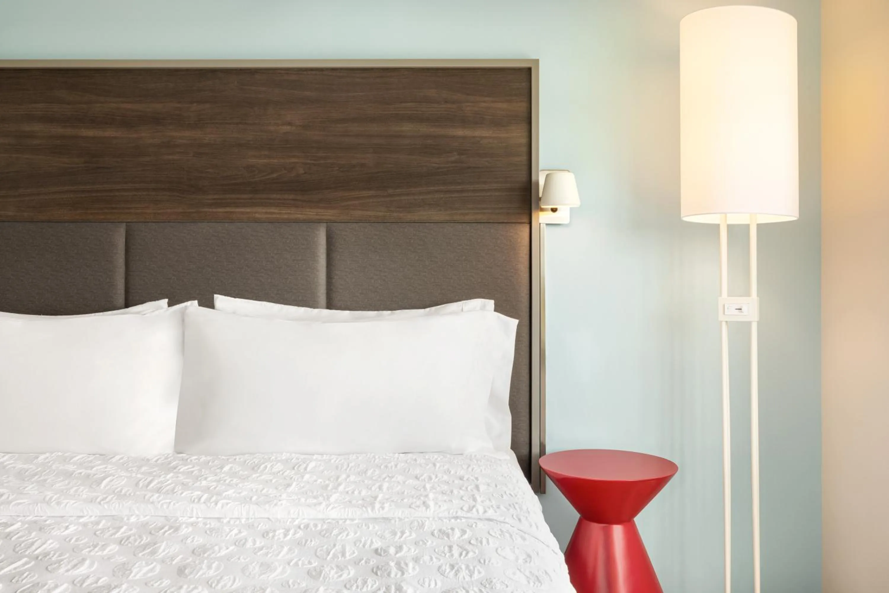 Bed in Tru By Hilton Martinsburg