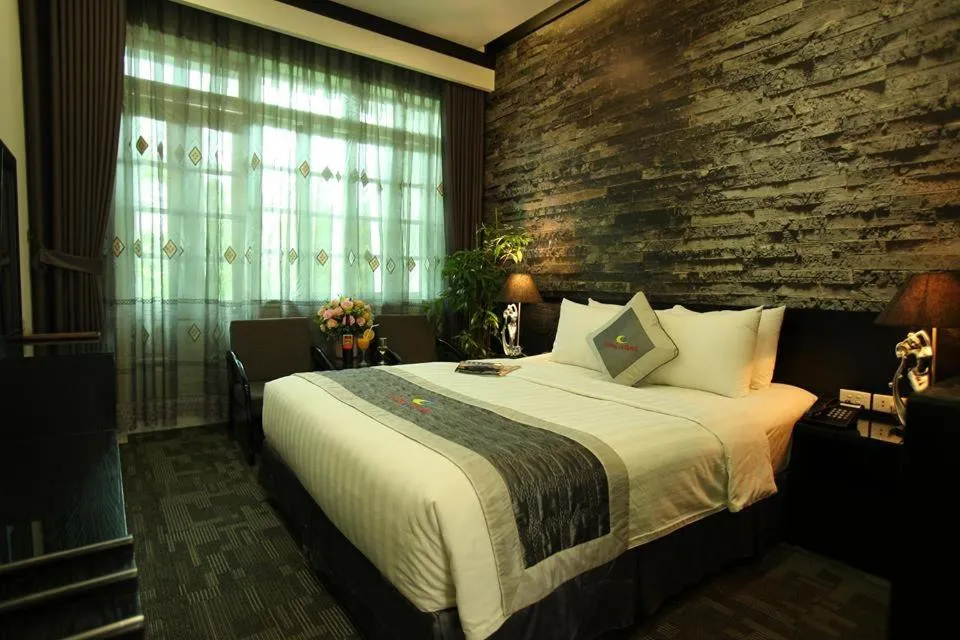Bed in Tuong Vi Hotel