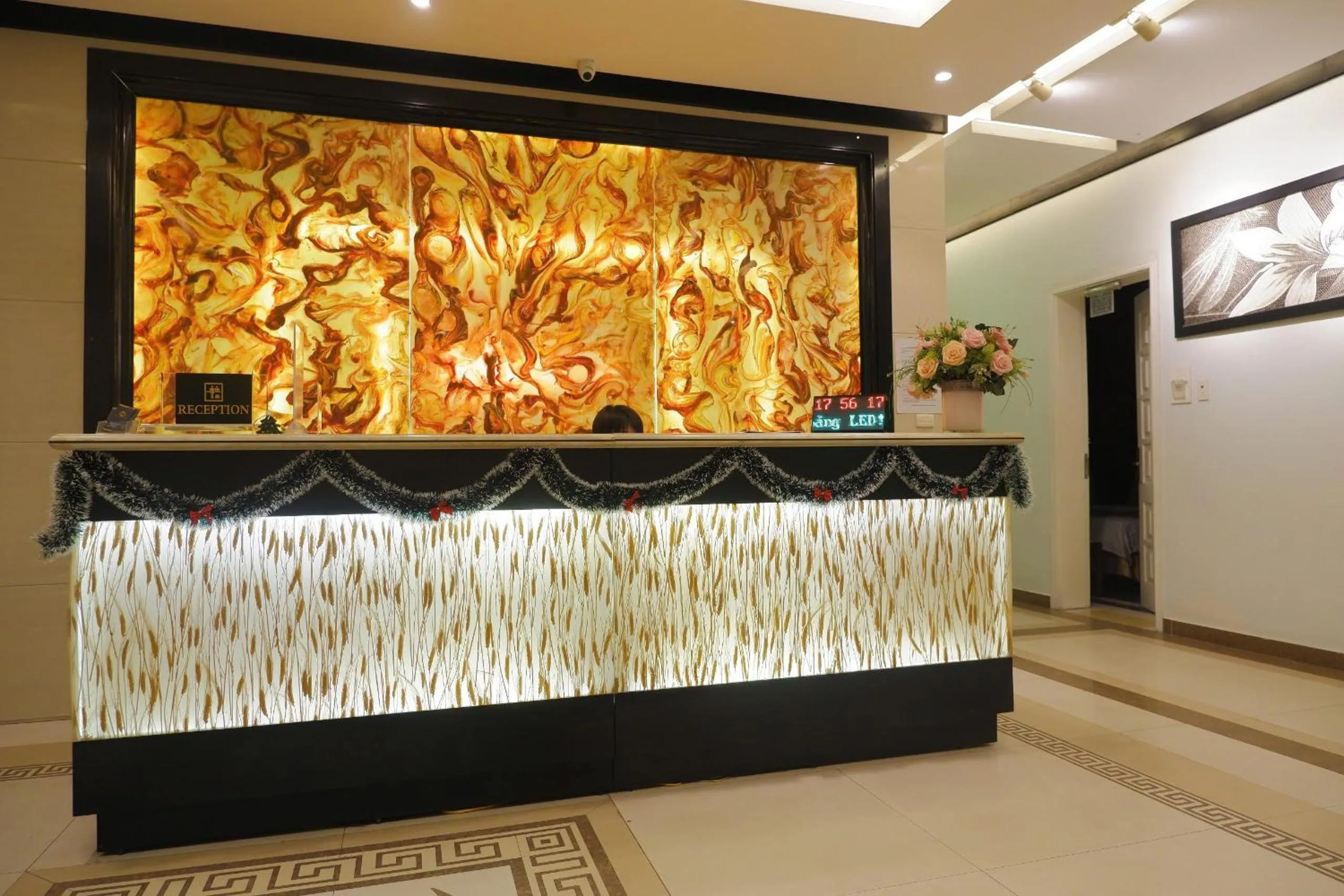 Lobby or reception in Tuong Vi Hotel