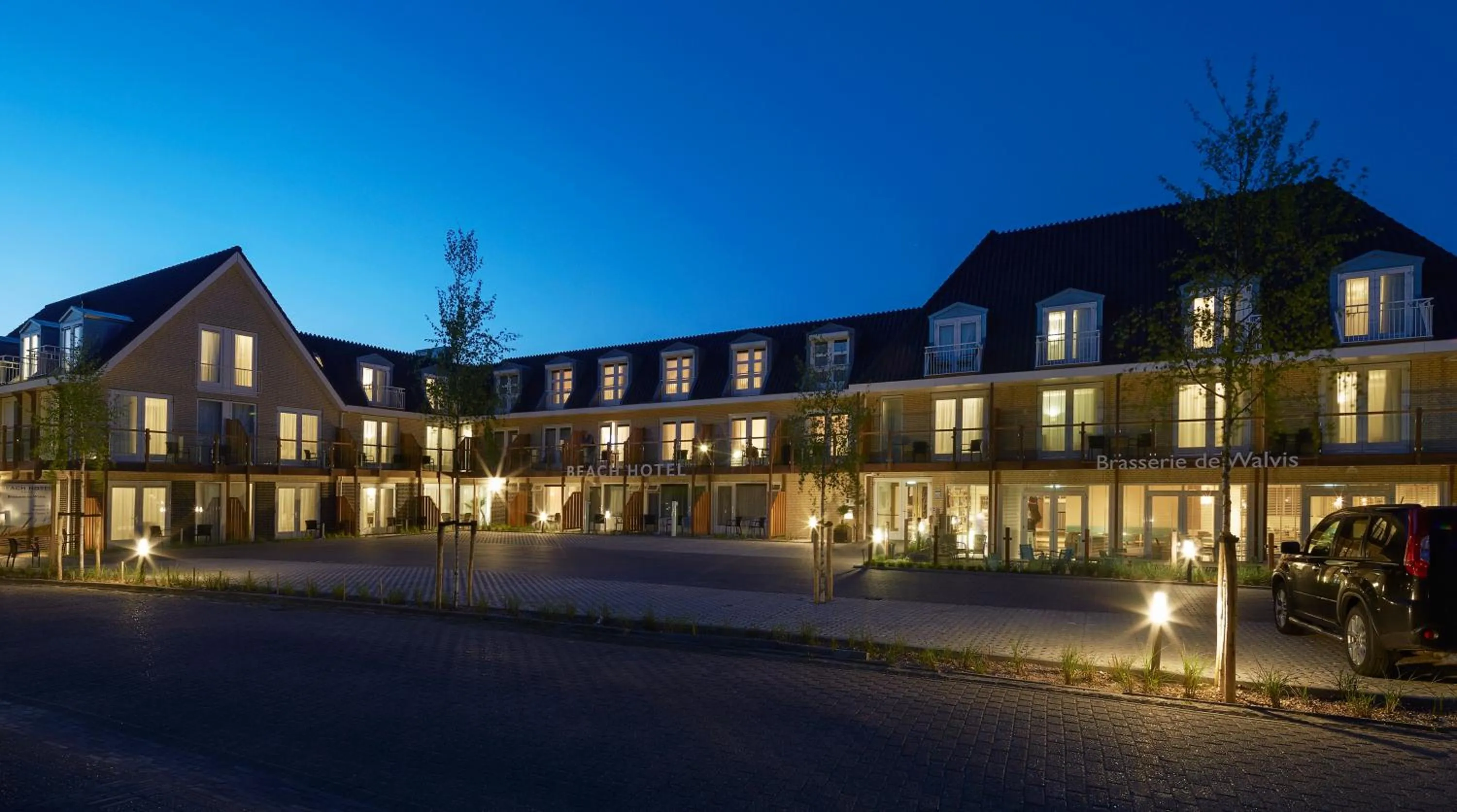 Property building in Beach Hotel I Kloeg Collection