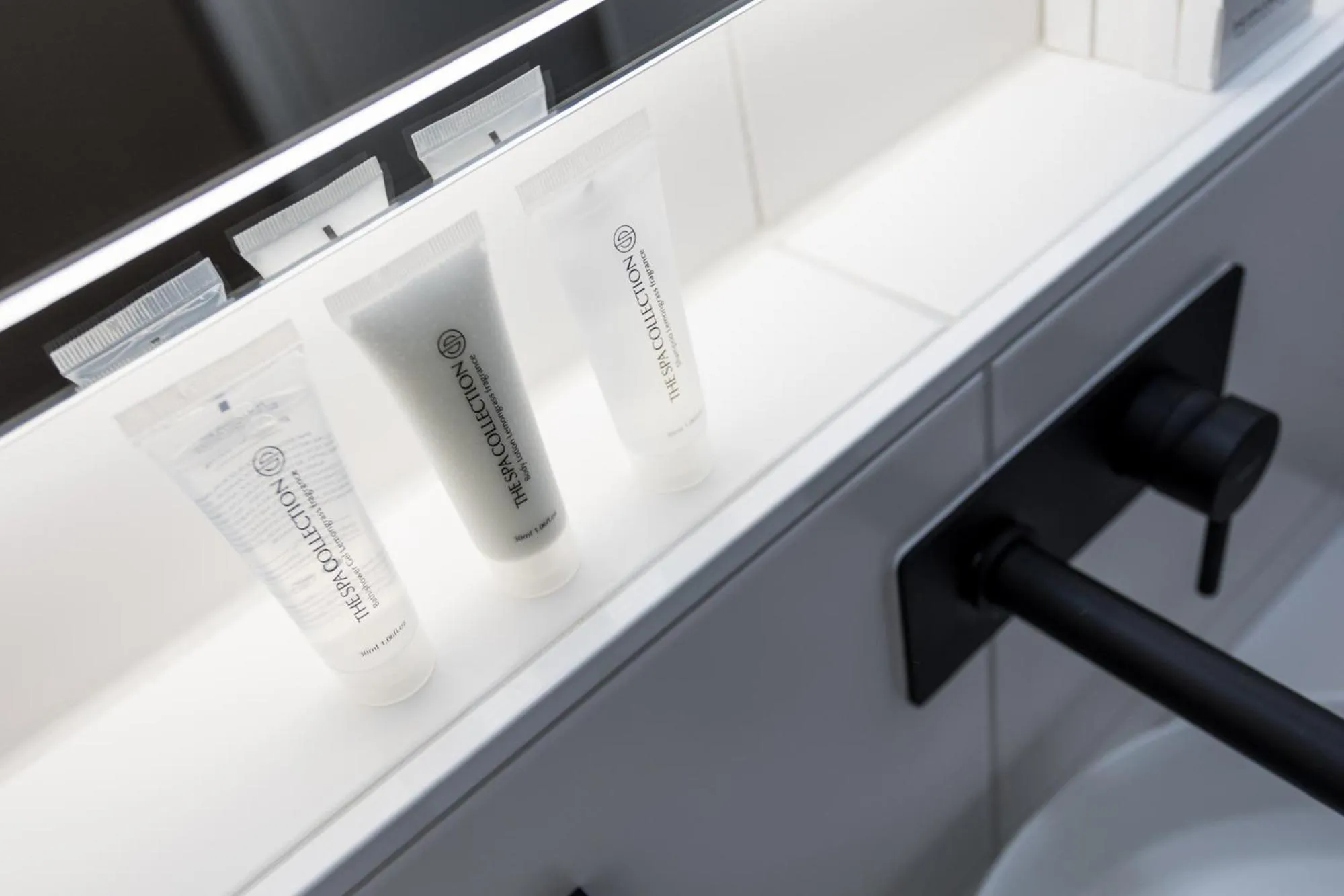 Bathroom in Beach Hotel I Kloeg Collection