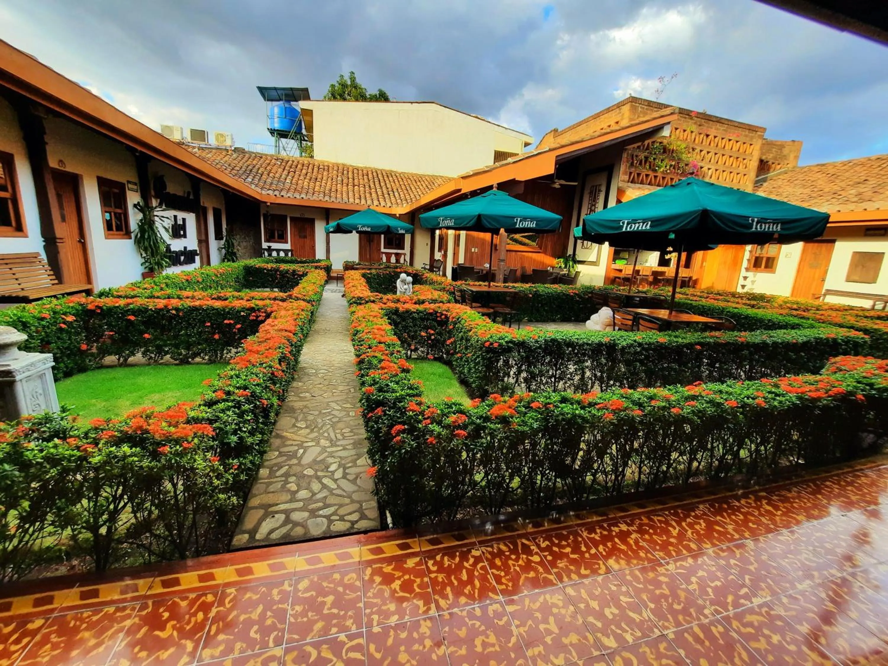 Property building in Hotel La Posada del Doctor