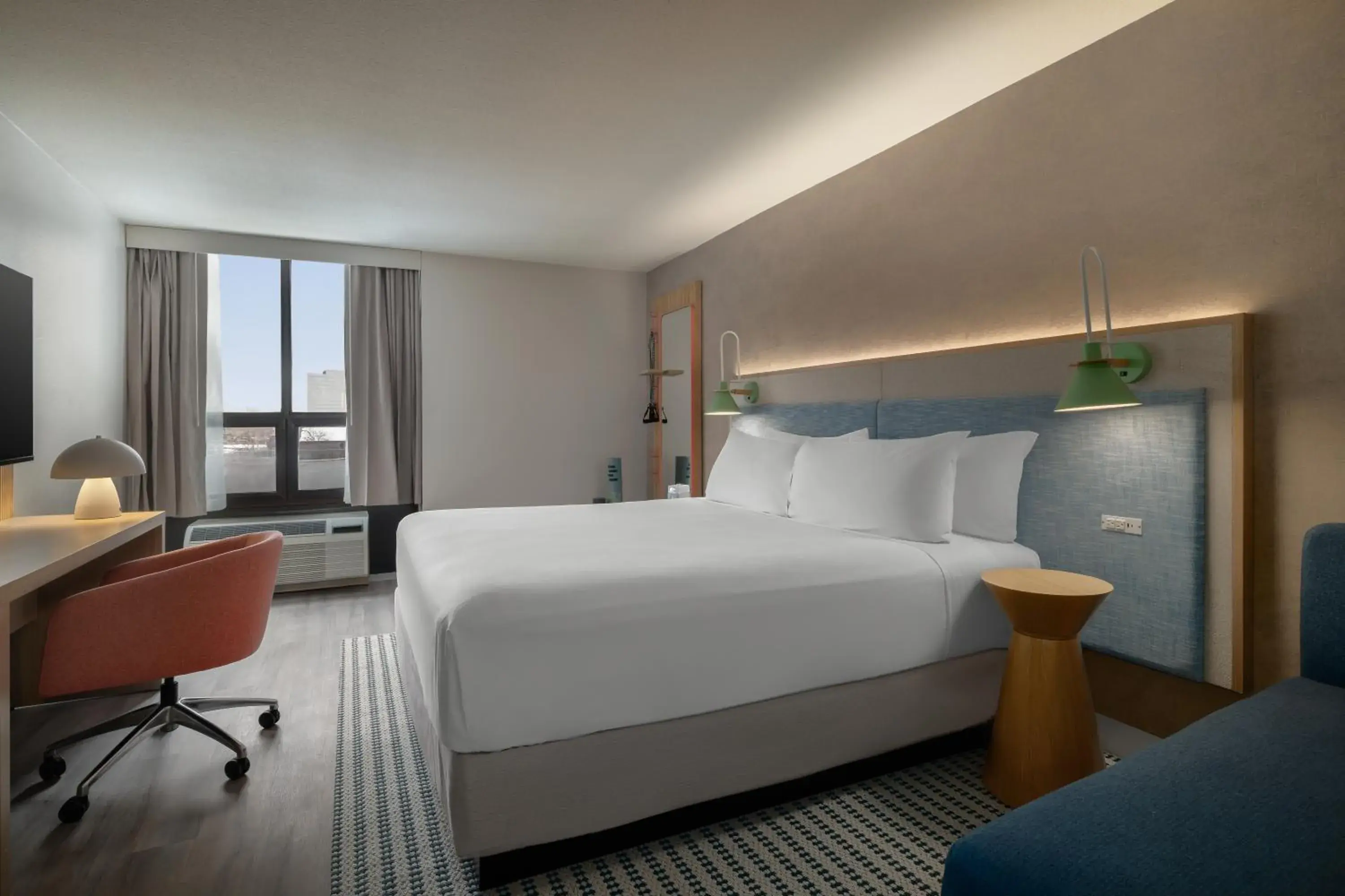 Standard King Room - Mobility Accessible in EVEN Hotel Detroit North - Troy by IHG Standard King Room - Mobility Accessible in EVEN Hotel Detroit North - Troy by IHG
