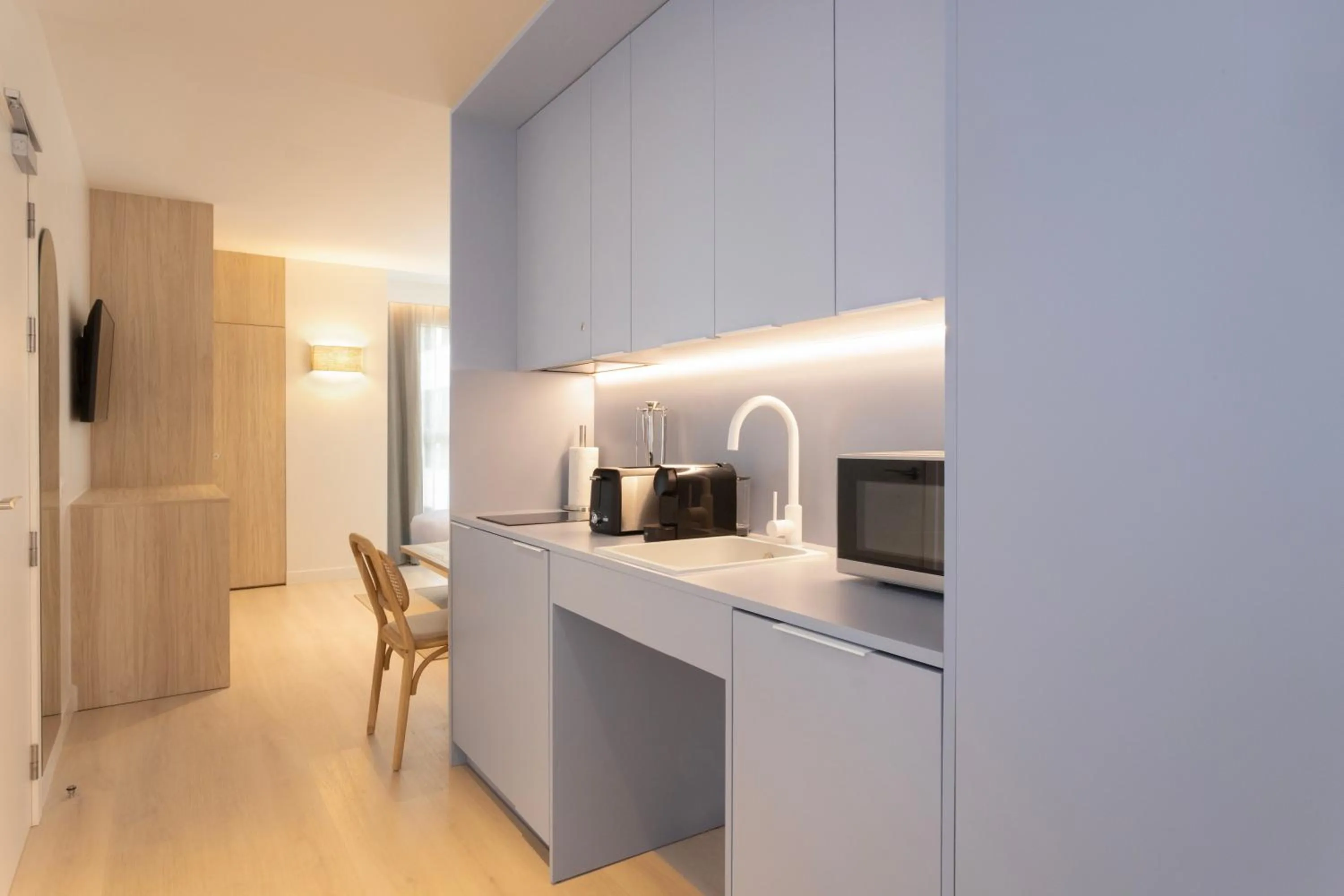Kitchen or kitchenette in Staybridge Suites & Apartments Malaga by IHG