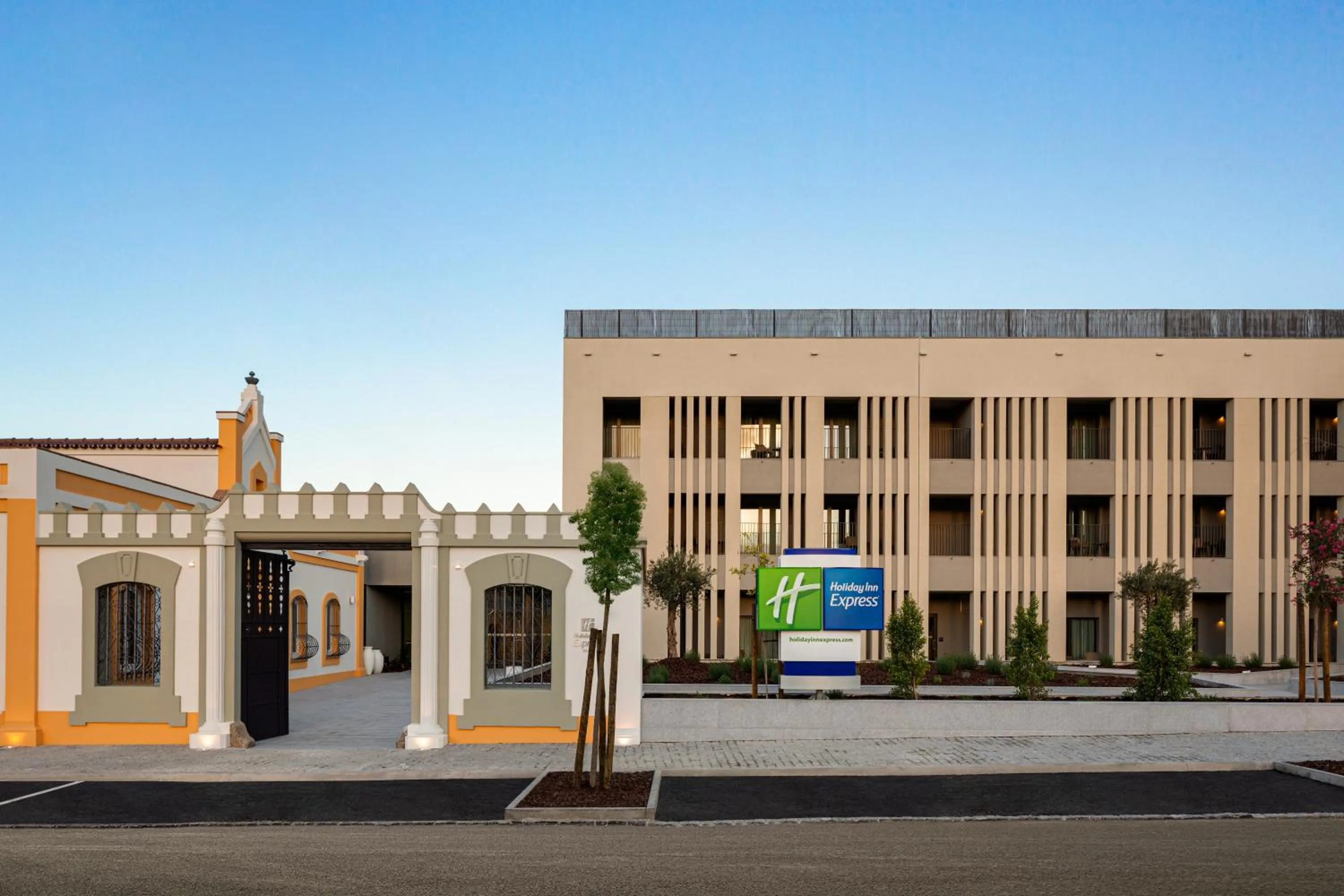 Property building in Holiday Inn Express Évora by IHG