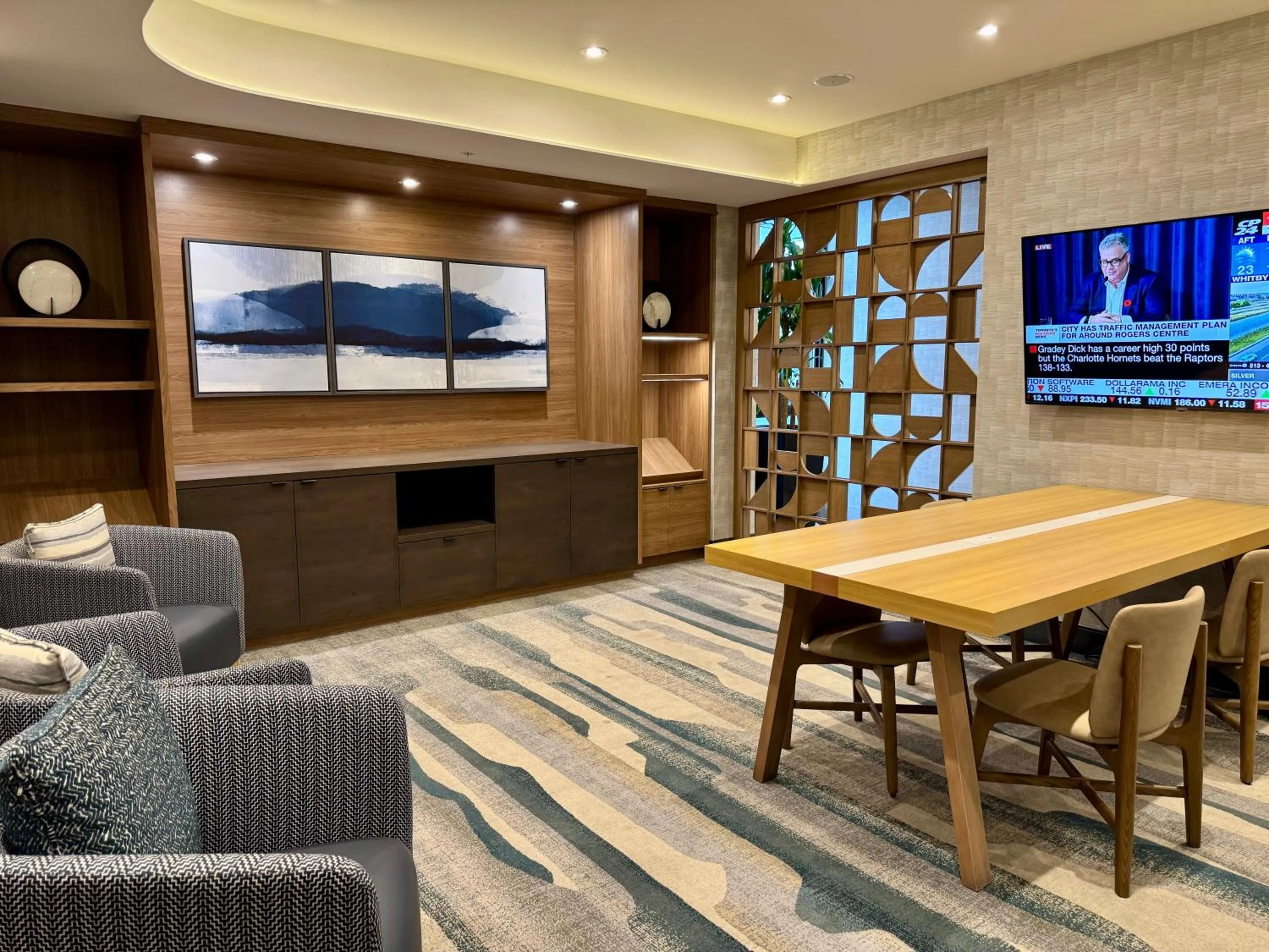 Lobby or reception in Candlewood Suites Burlington Conference Centre by IHG