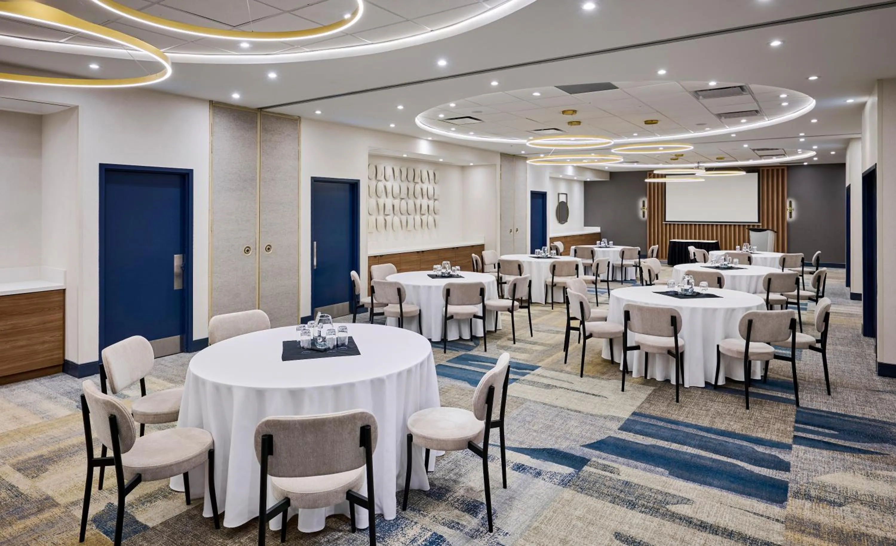 Banquet/Function facilities in Candlewood Suites Burlington Conference Centre by IHG