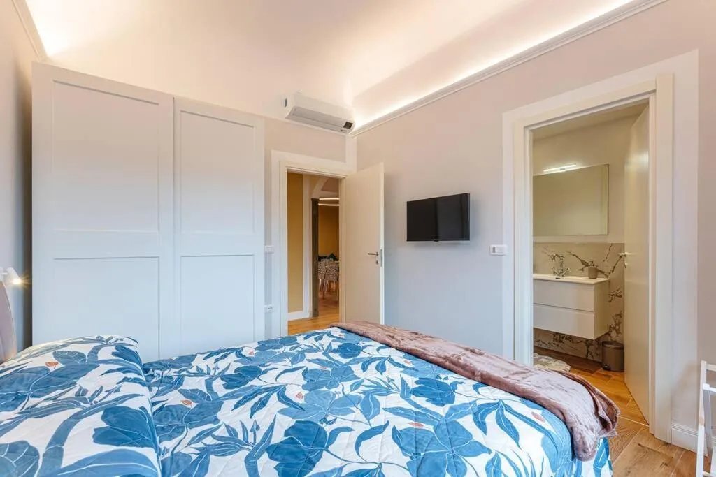 Bed in Florence Oltrarno Relax