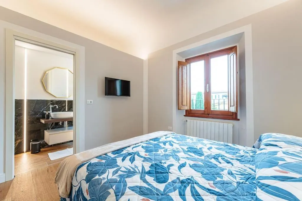 Bed in Florence Oltrarno Relax