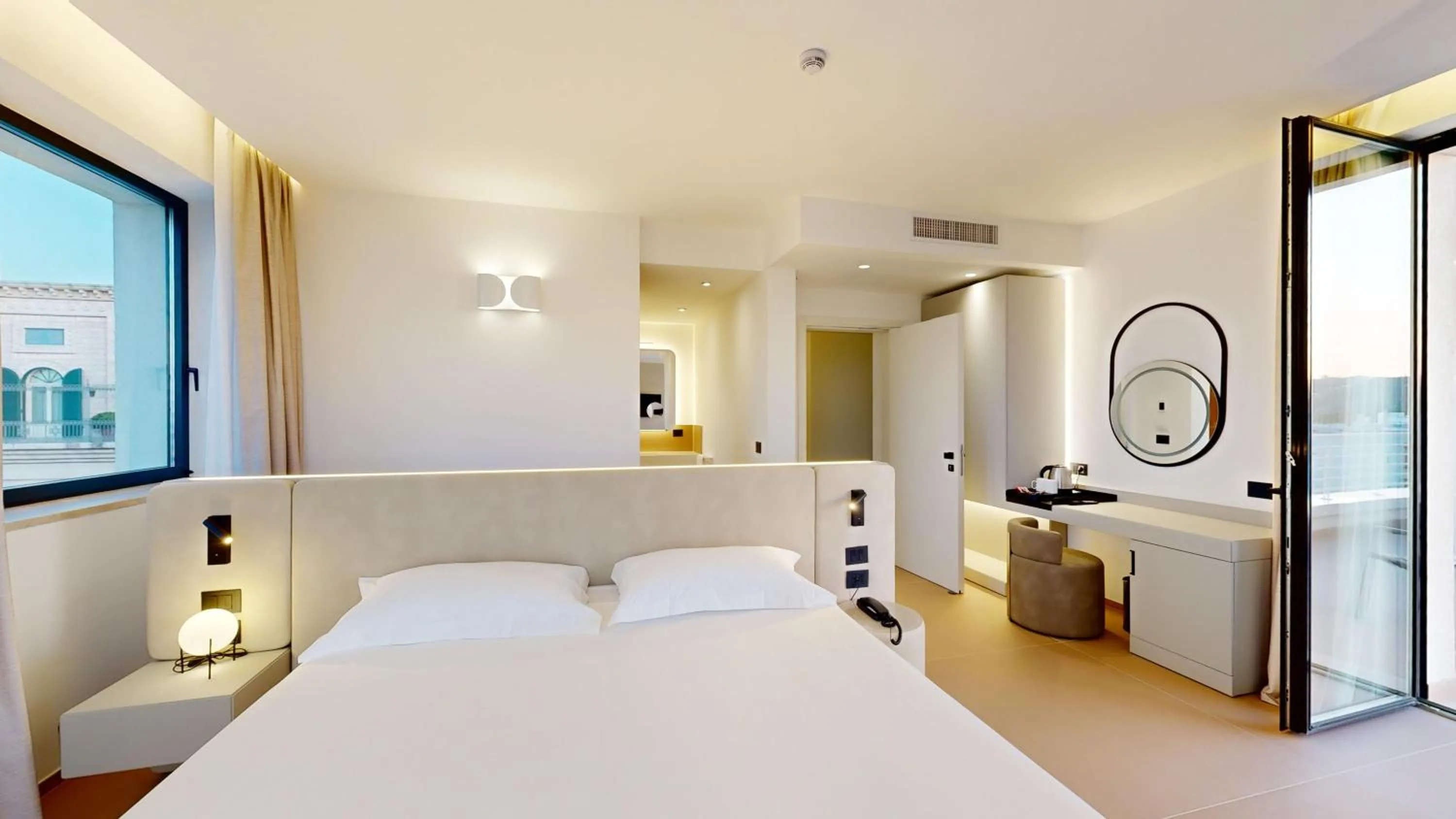 Bedroom, Bed in PRIMO OSTUNI HOTEL