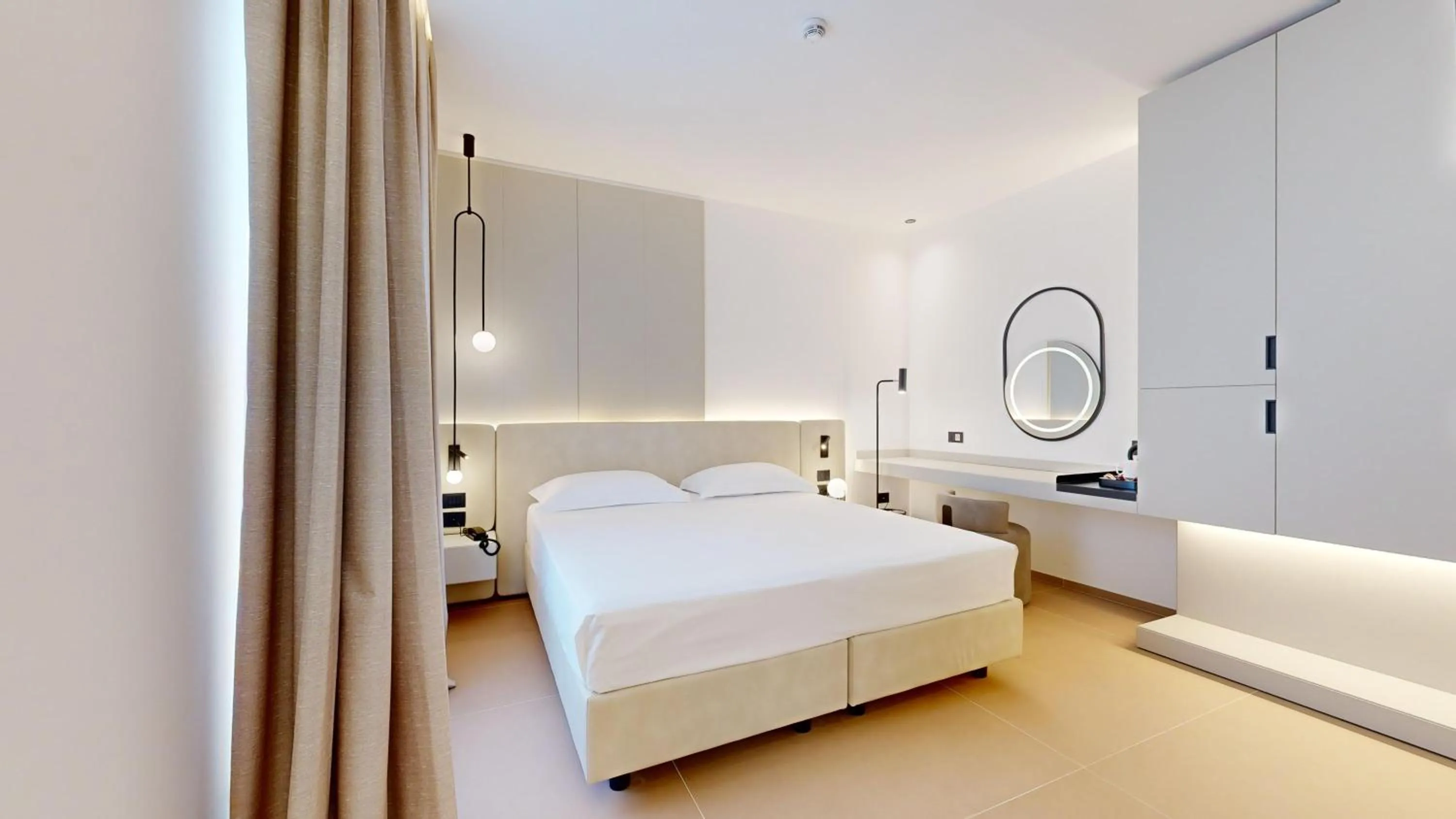 Bedroom, Bed in PRIMO OSTUNI HOTEL