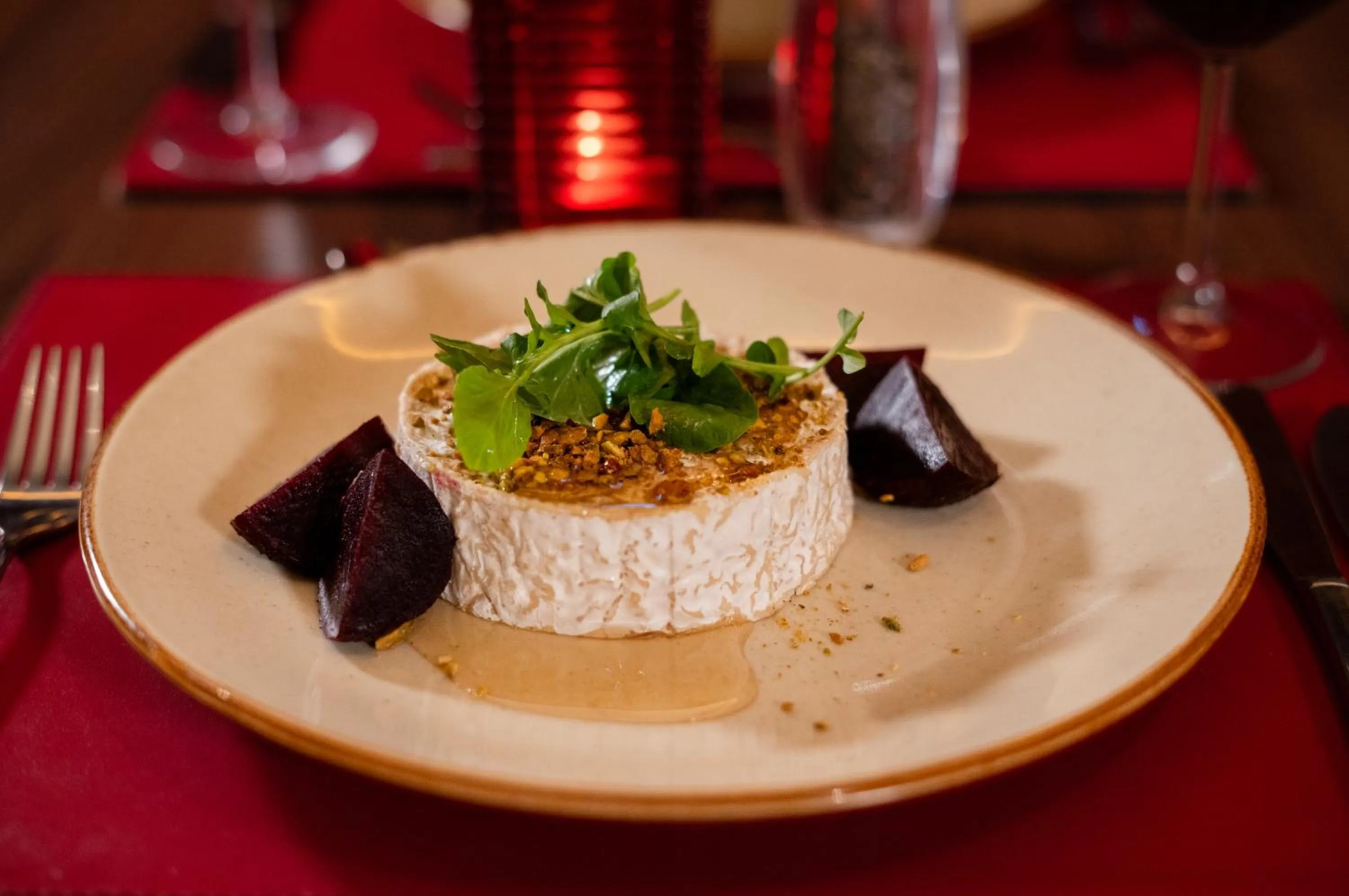 Restaurant/places to eat in Fisher's Hotel