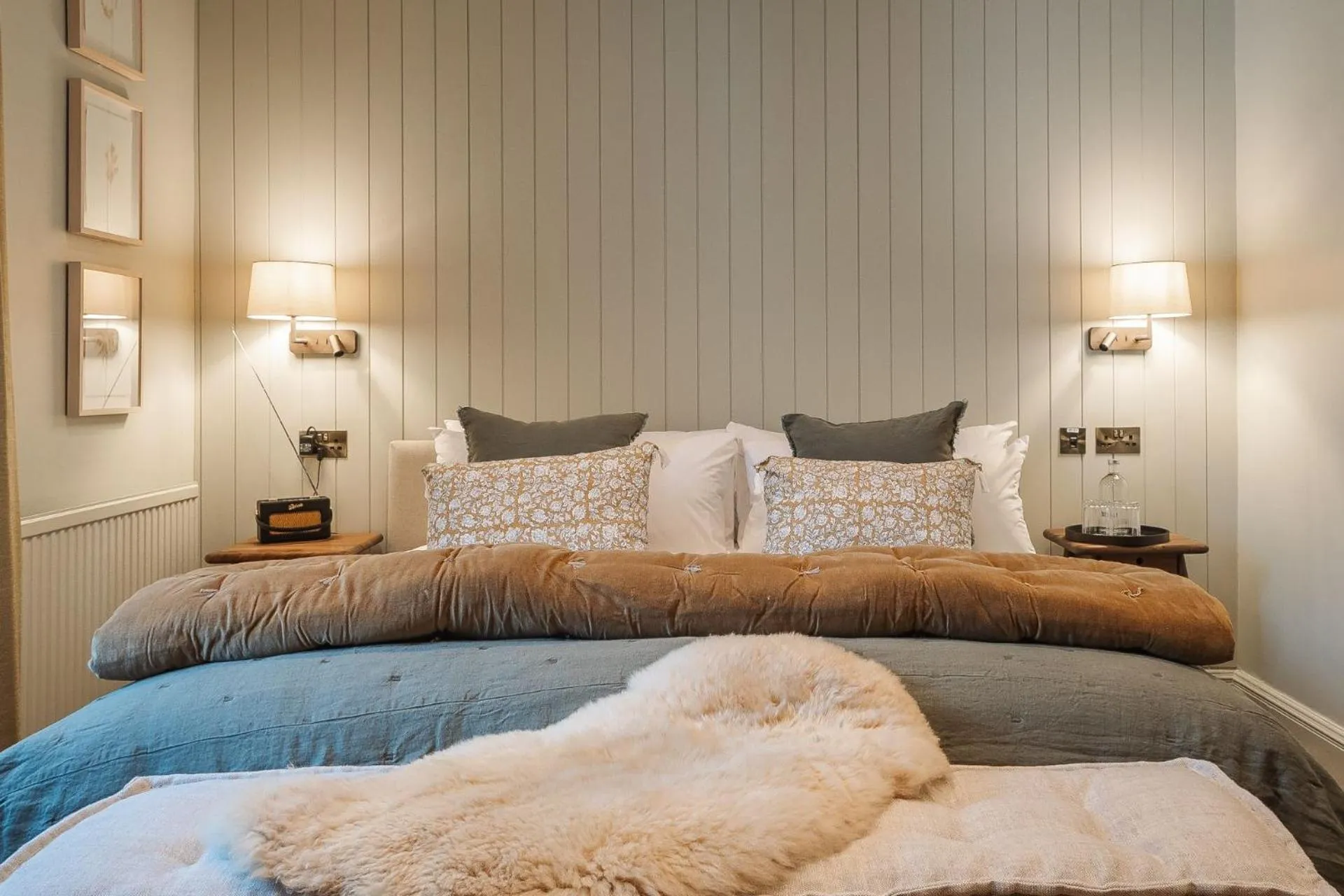 Bed in Pine Trees Hotel Pitlochry