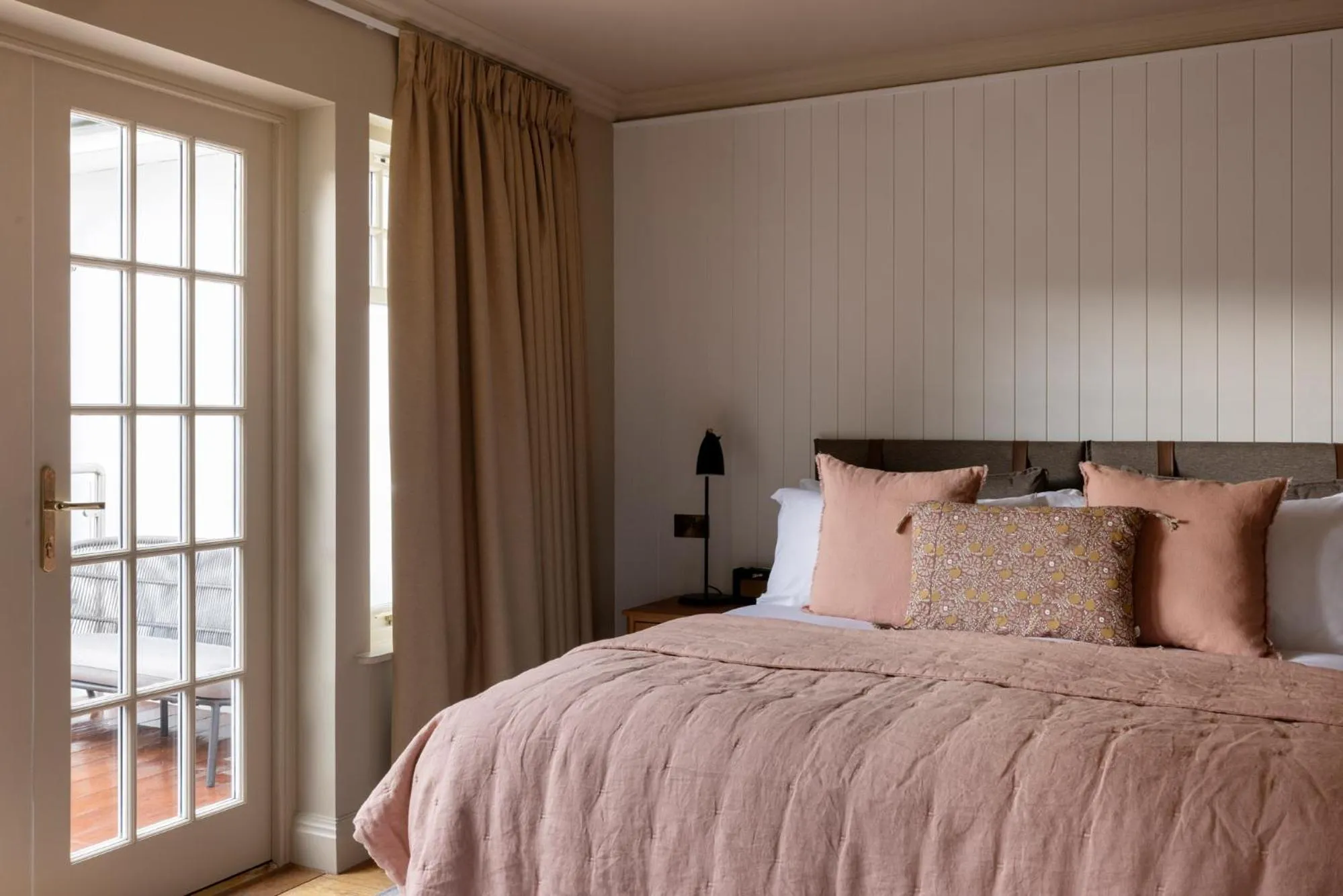 Bed in Pine Trees Hotel Pitlochry