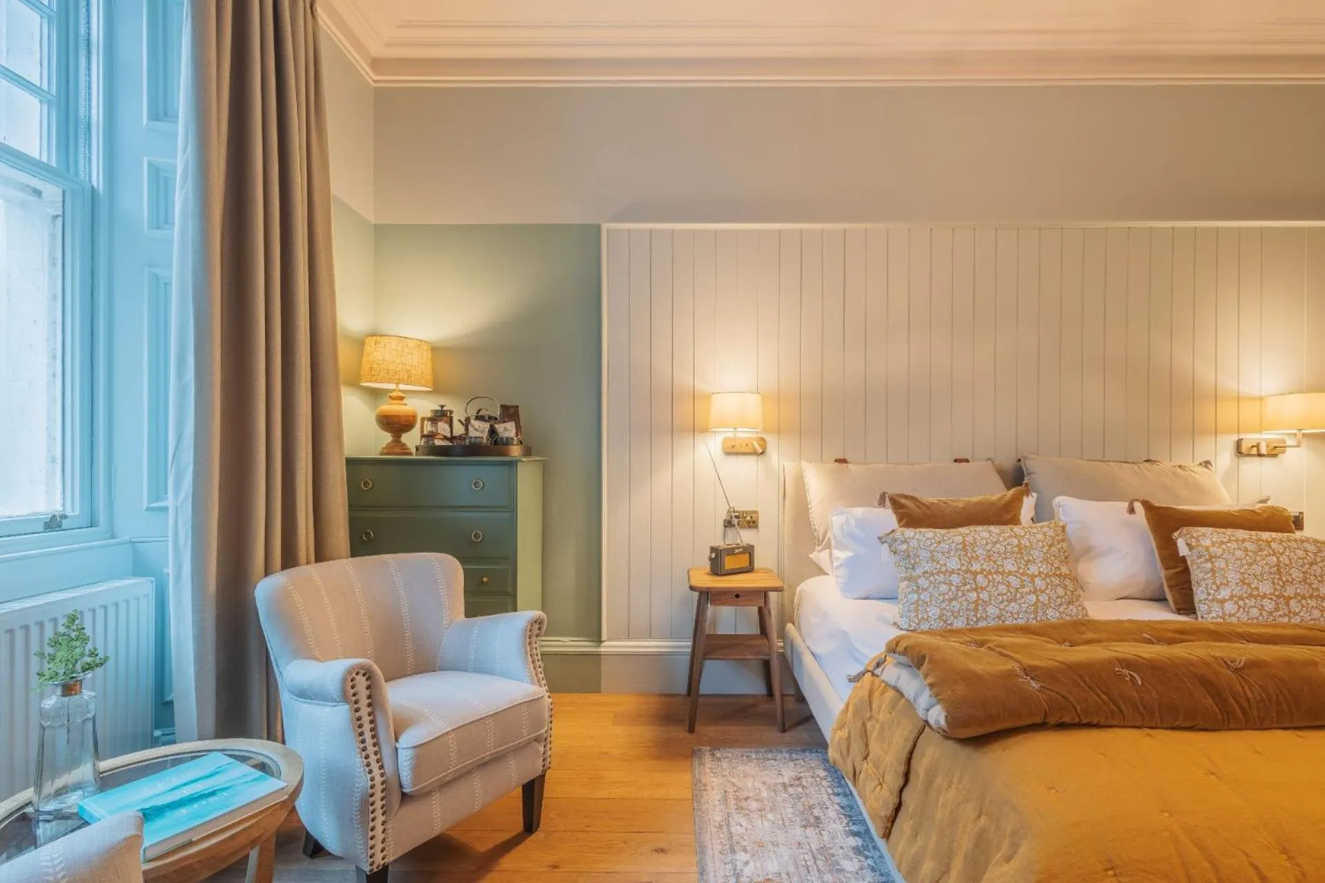 Bed in Pine Trees Hotel Pitlochry