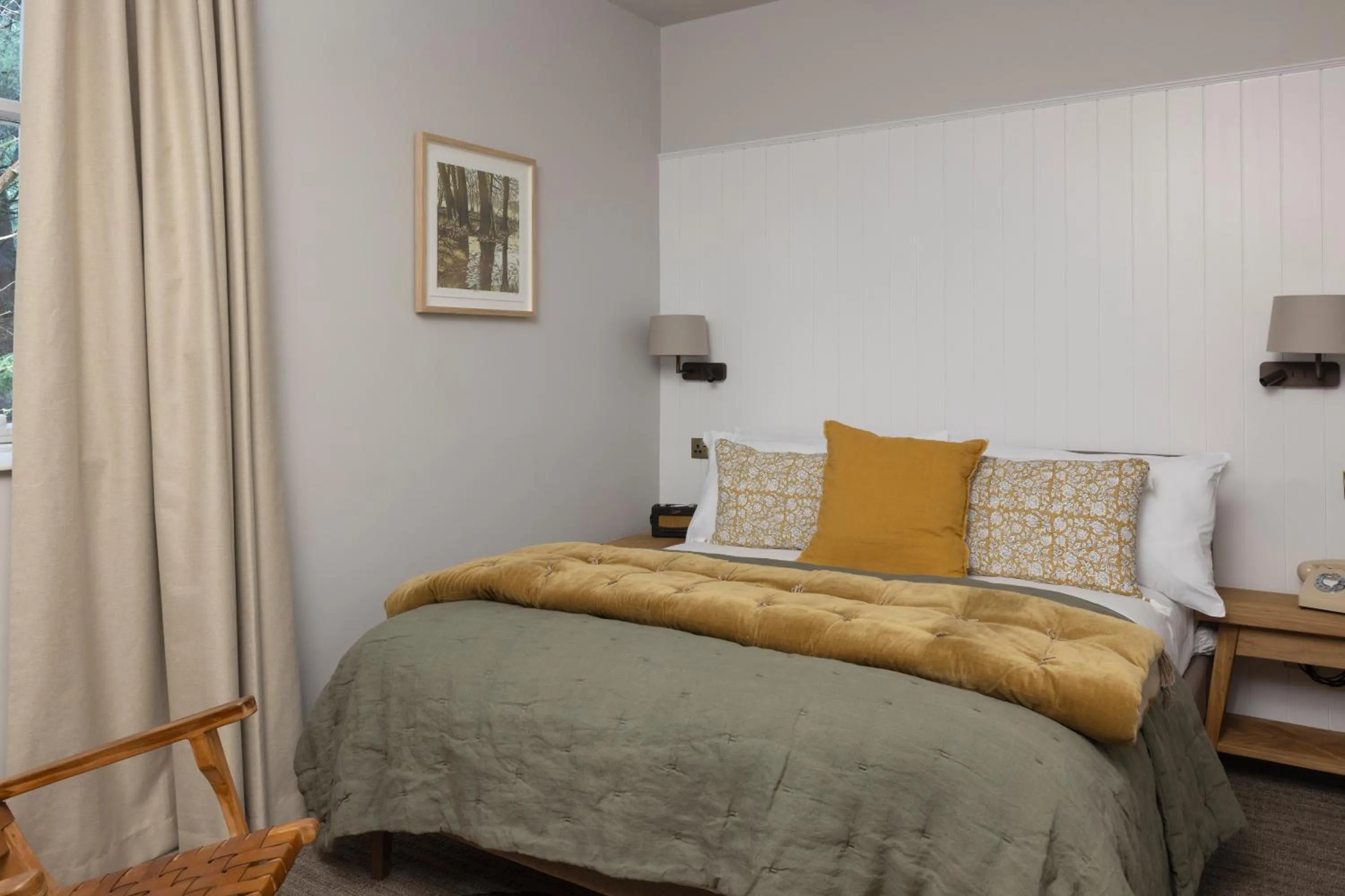 Bed in Pine Trees Hotel Pitlochry