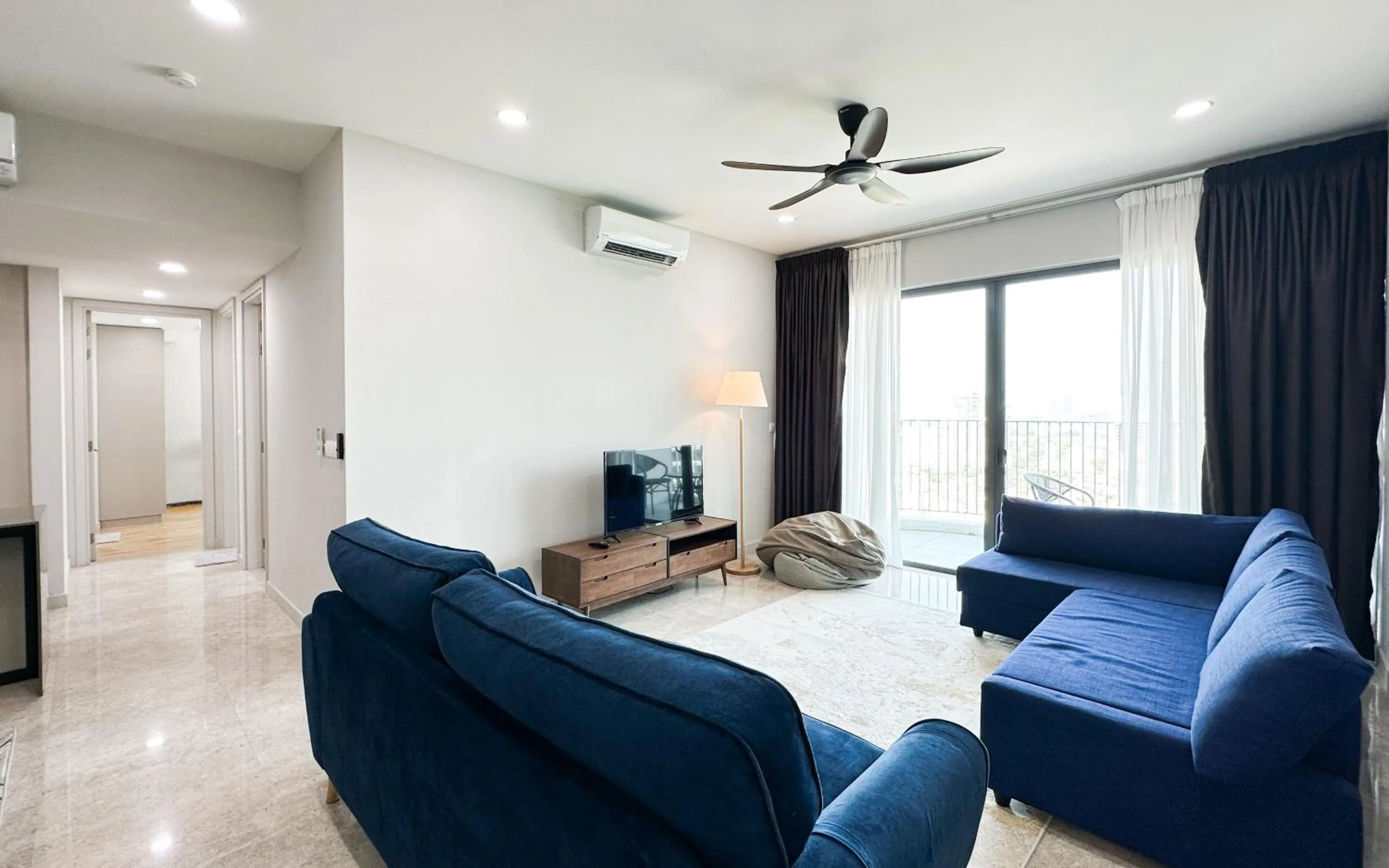 TV and multimedia in Datum Jelatek Residence by Airhost