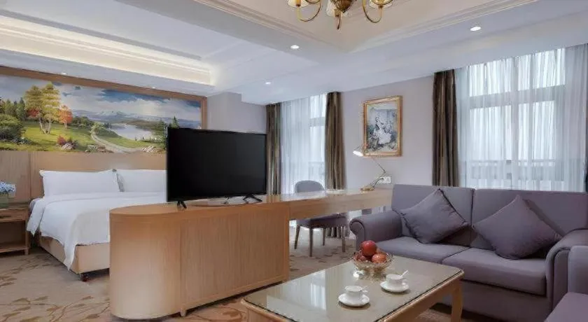 Vienna Hotel Chongqing Yongchuan High-Speed Railway Station Xinglong Lake