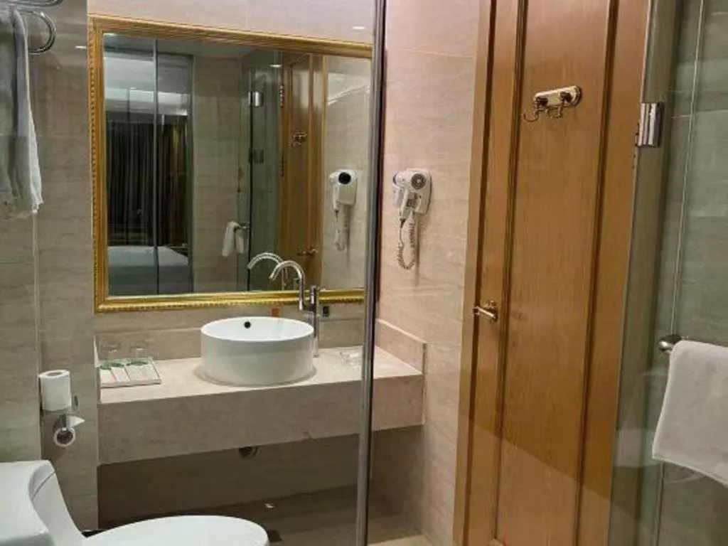 Vienna Hotel Chongqing Yongchuan High-Speed Railway Station Xinglong Lake