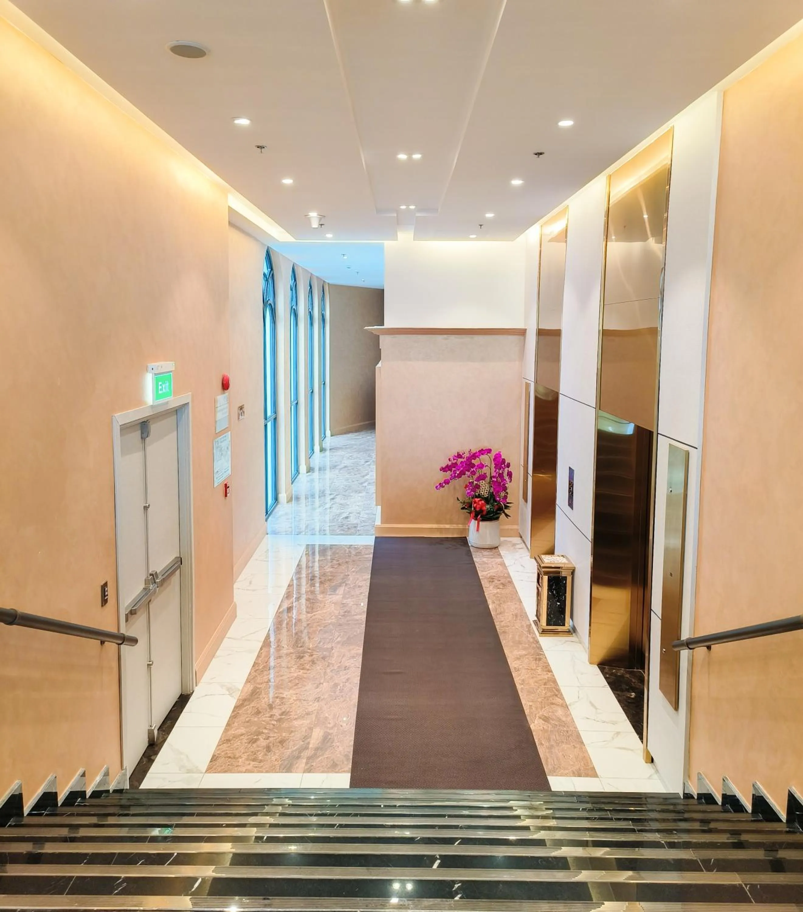 elevator in OYSTER BAY HOTEL VUNG TAU