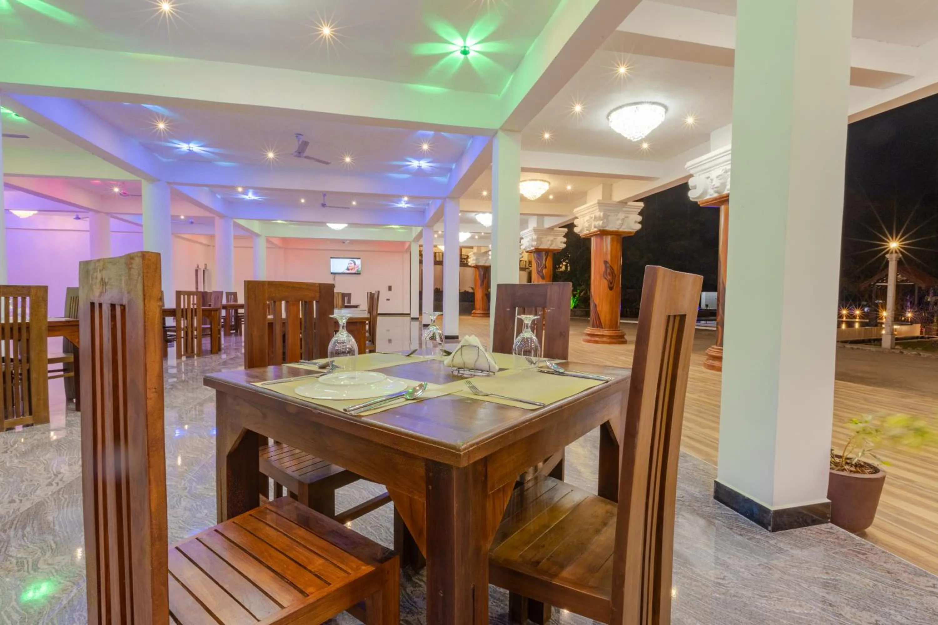 Restaurant/places to eat in Elysia Sigiriya Hotel