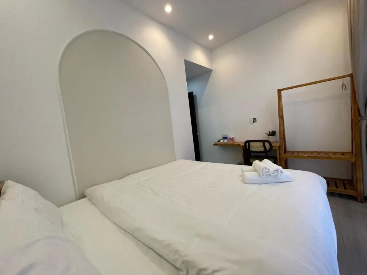 Bed in LHASA HOTEL - Central hotel in Dalat