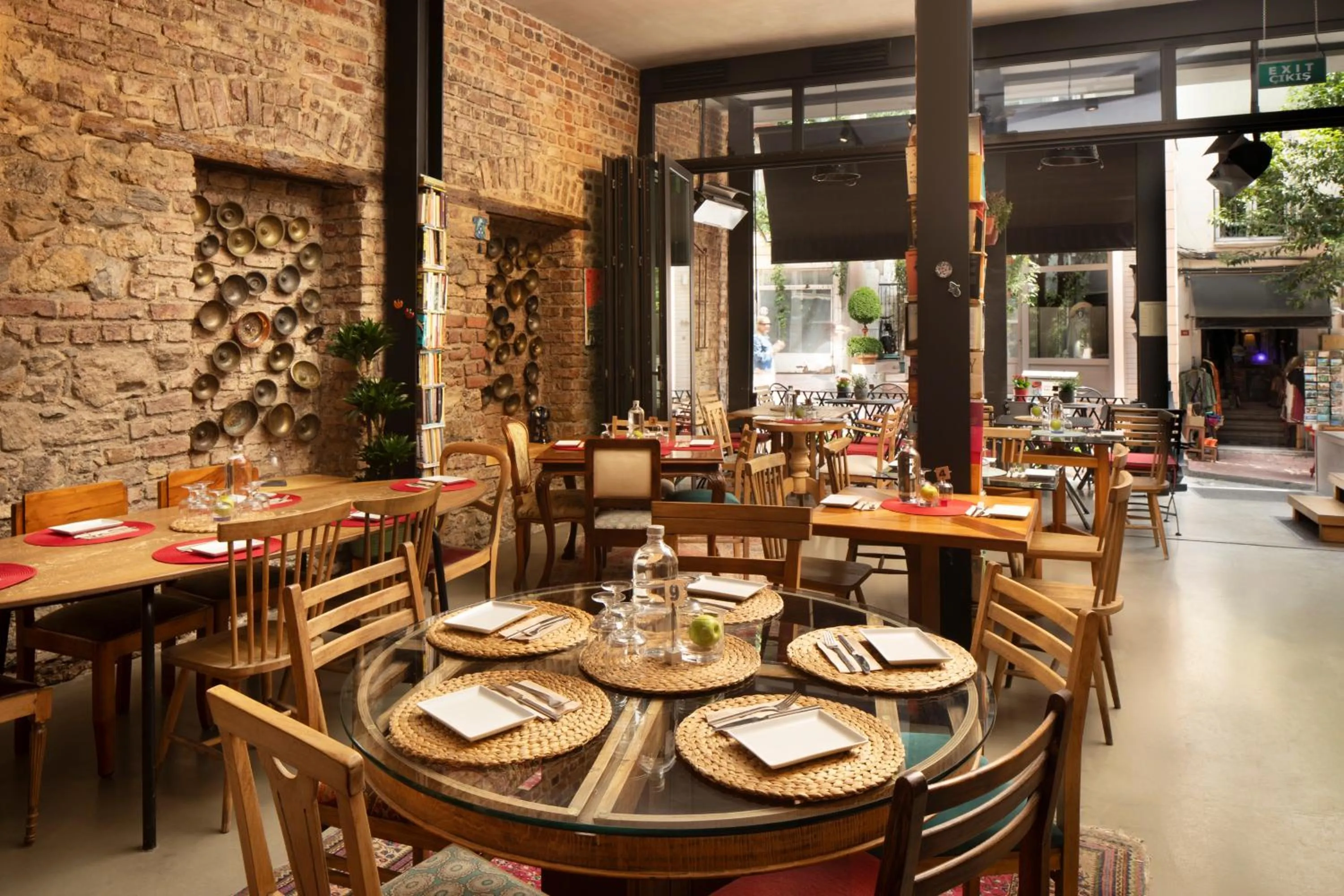 Restaurant/places to eat in Hammamhane Hotel