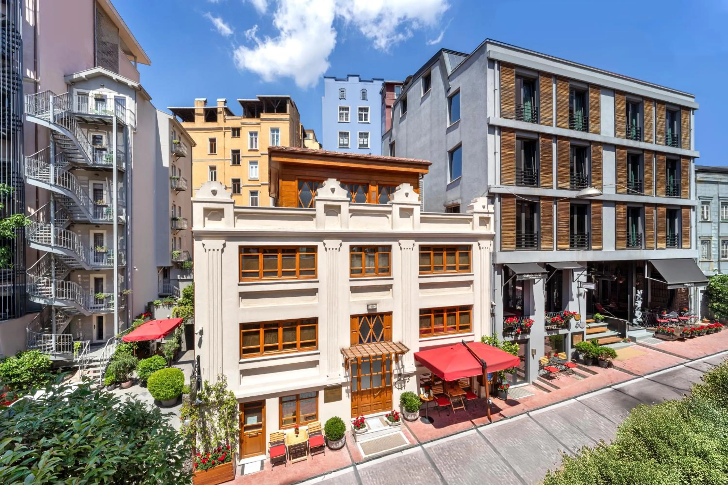 Property building in Hammamhane Hotel