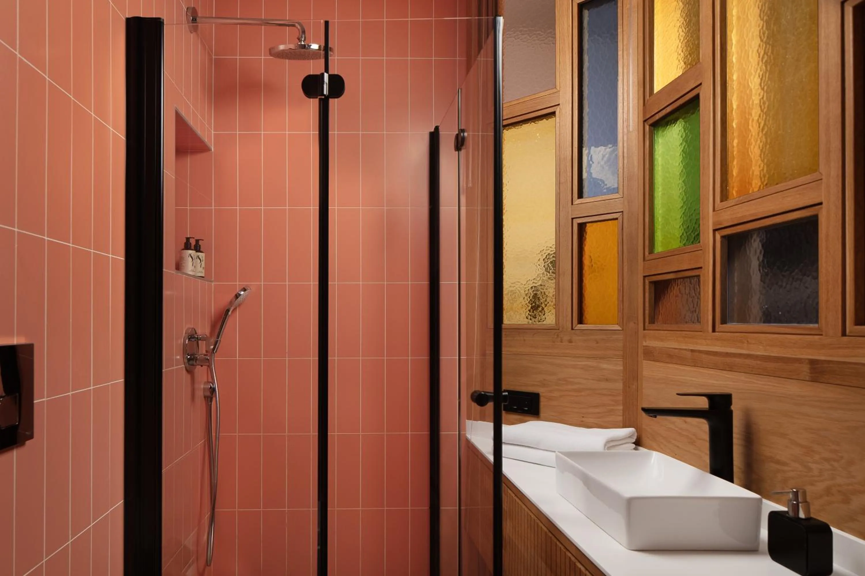 Shower in Hammamhane Hotel