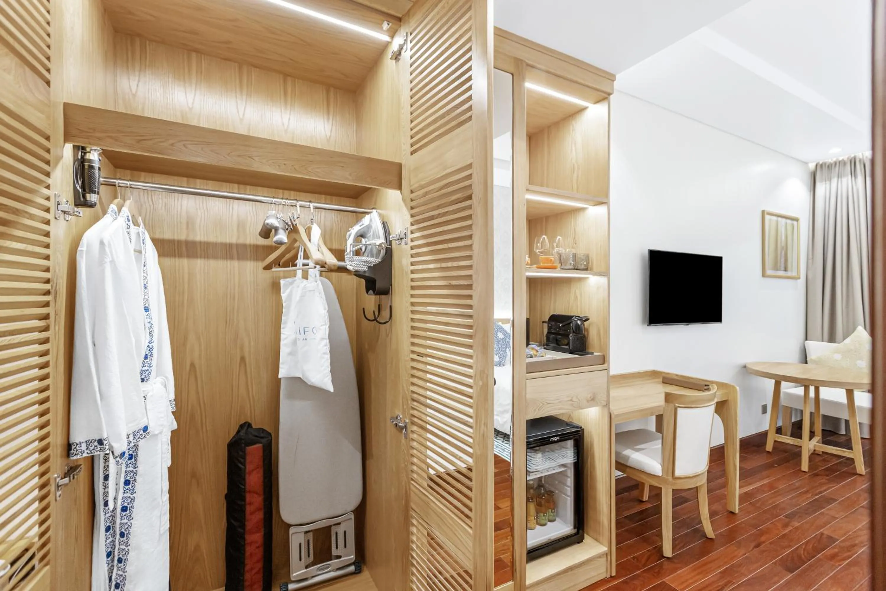 TV and multimedia in Wafaifo Resort Hoi An