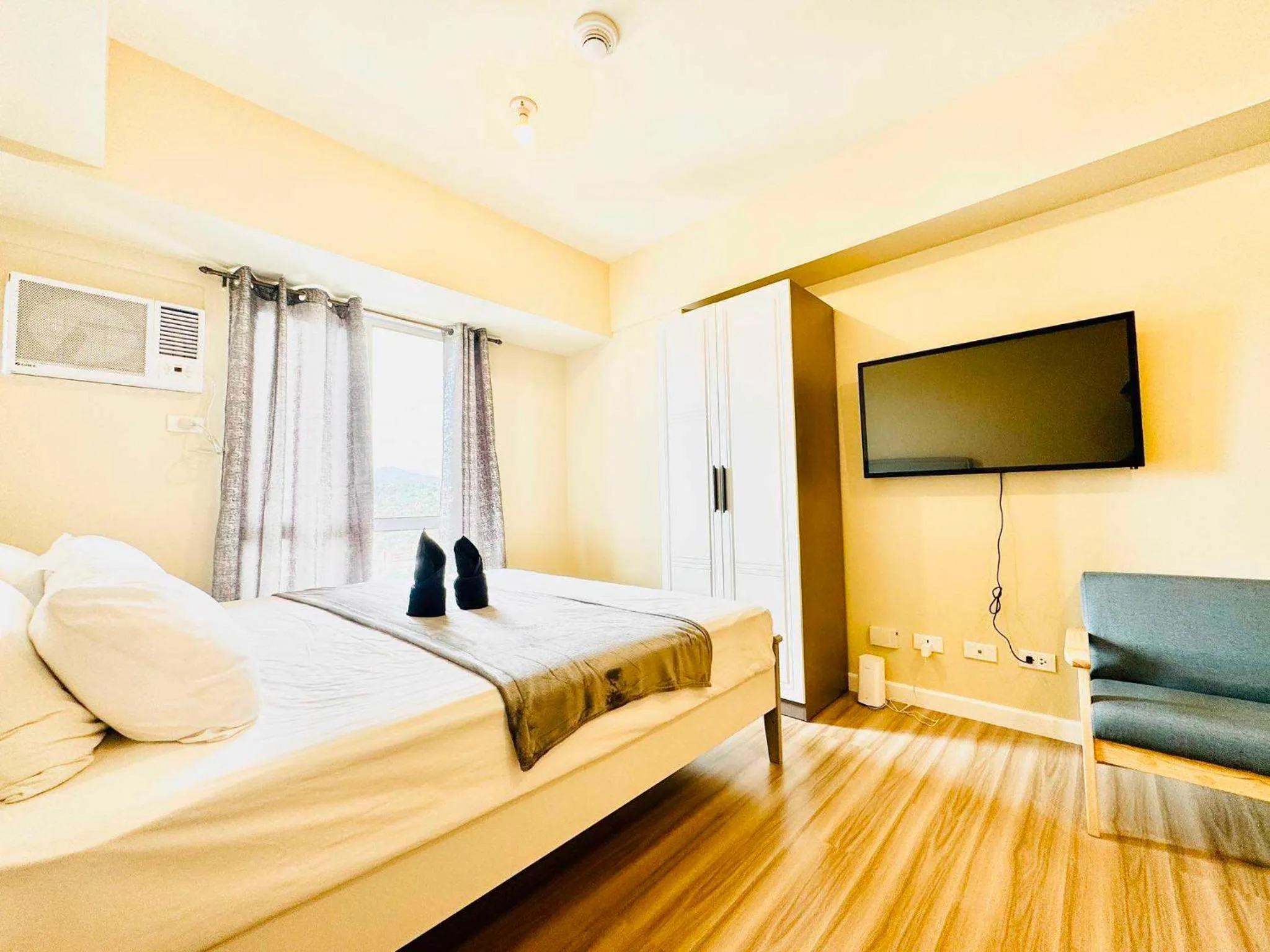 Bedroom, Bed in OYO 1080 THE BEST INN