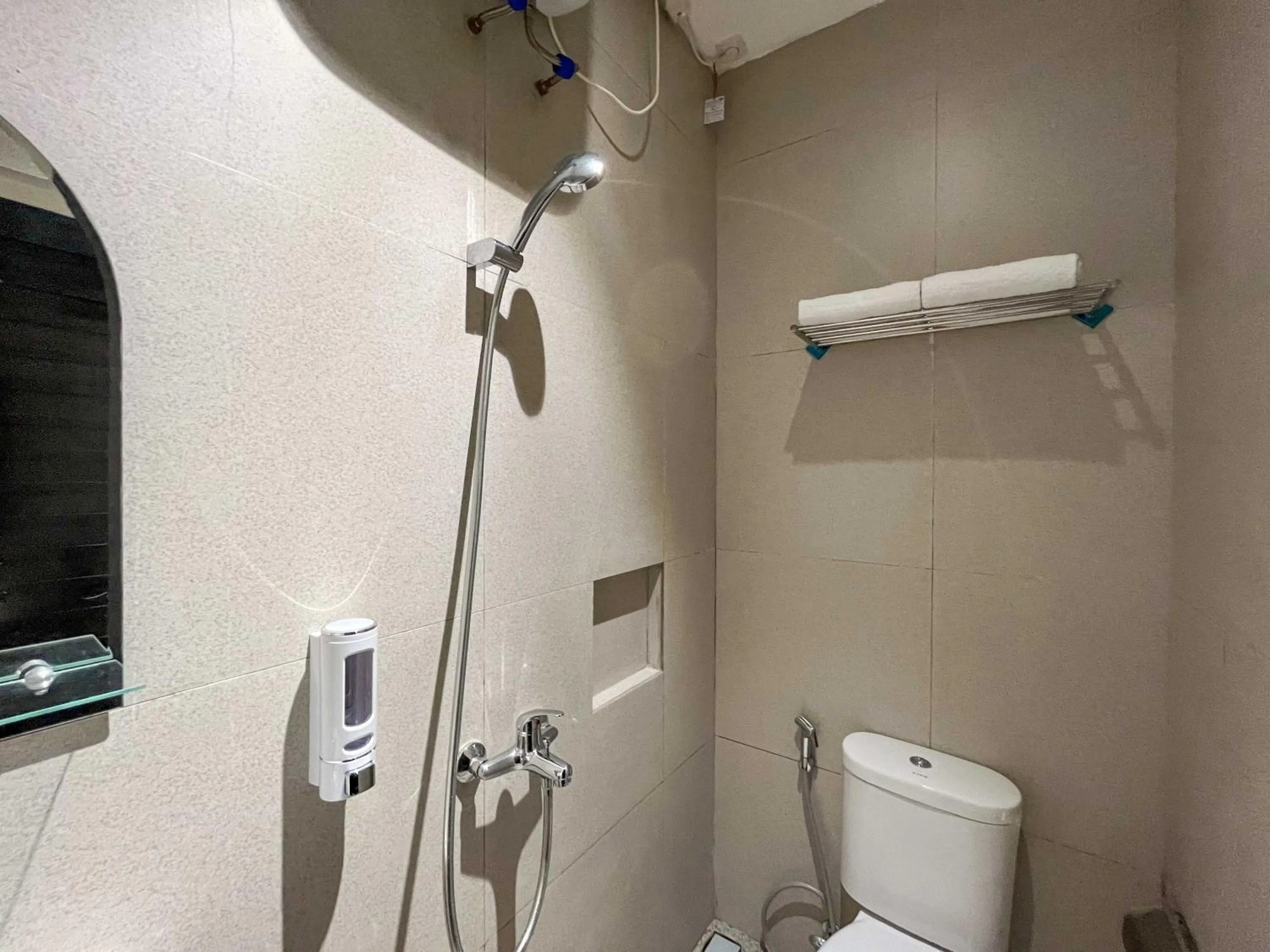 Bathroom in SANS Hotel Premiere Majapahit Semarang