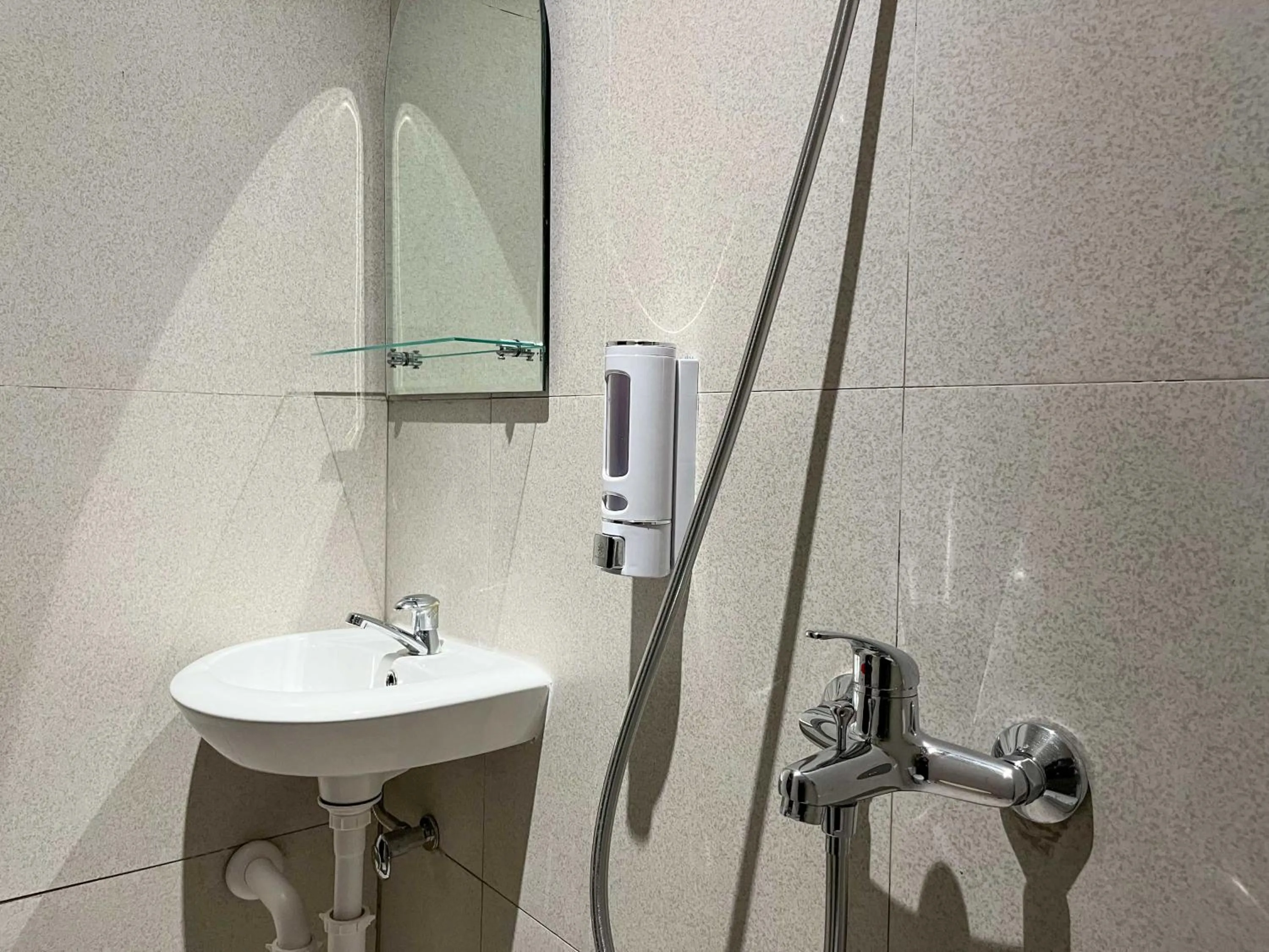 Bathroom in SANS Hotel Premiere Majapahit Semarang