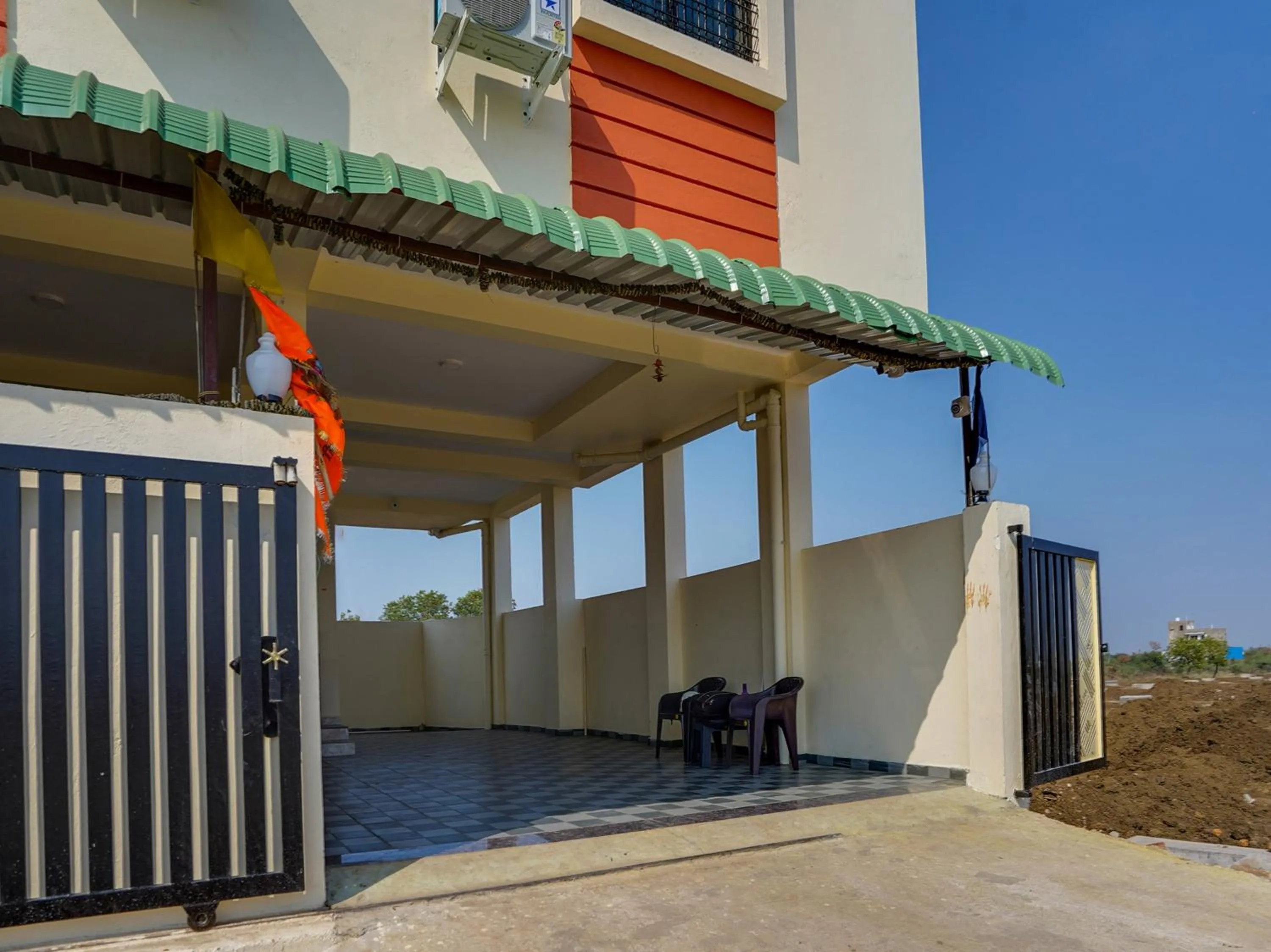 Facade/entrance in Hotel O RK